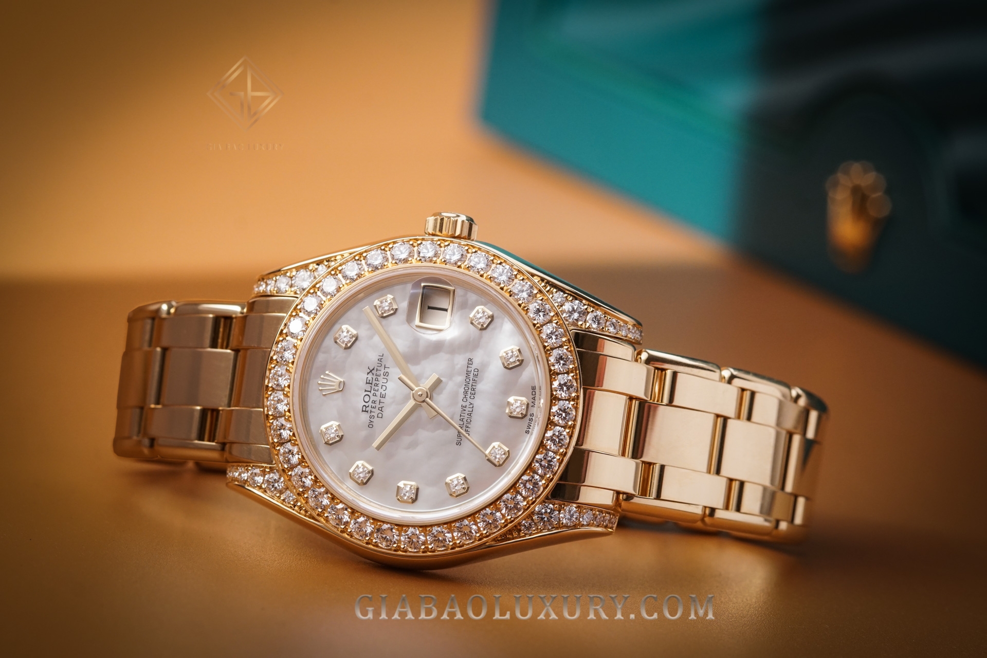 đồng hồ Rolex Pearlmaster 81158