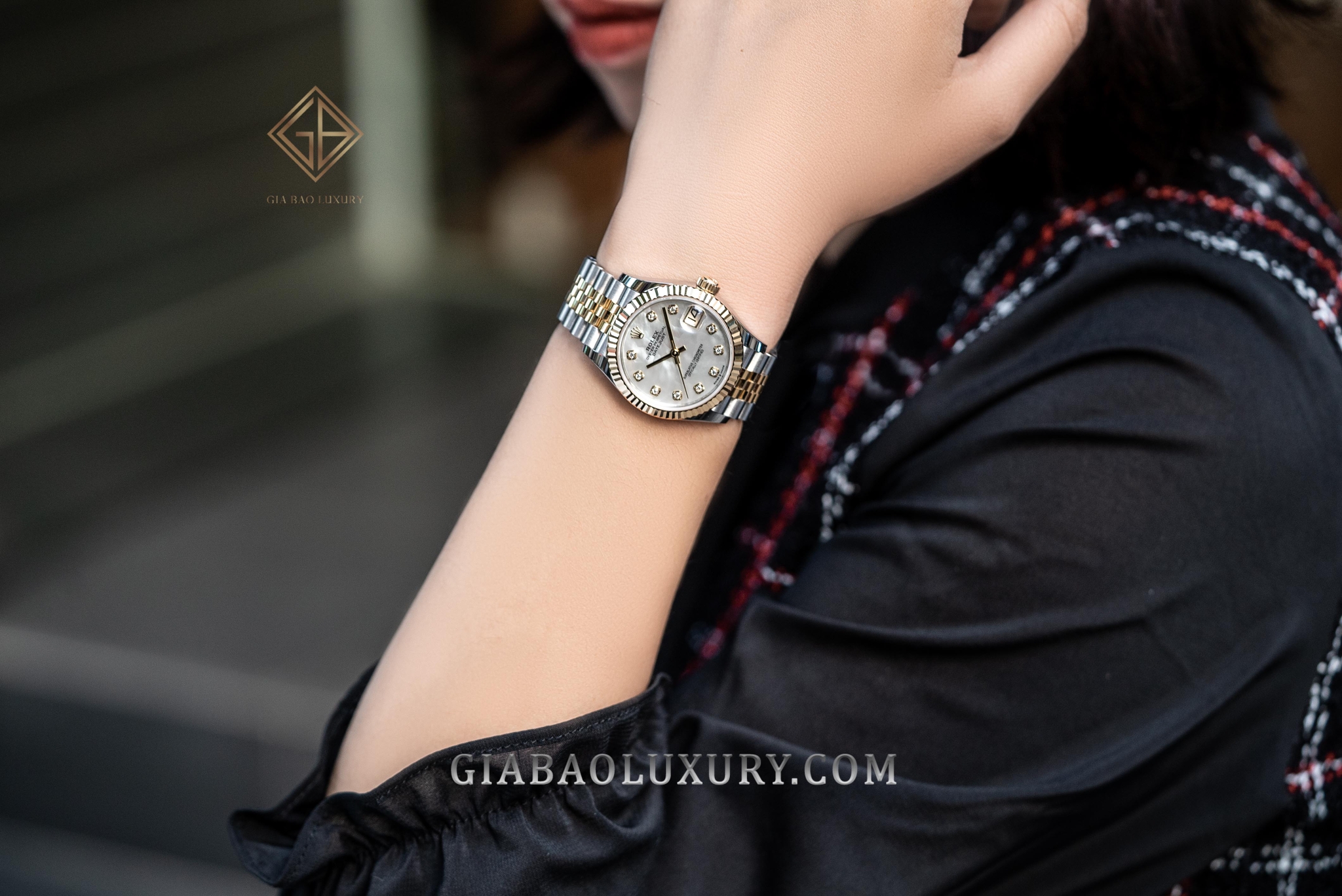 Đồng Hồ Rolex Datejust 31 278273 Mặt Vỏ Trai Trắng