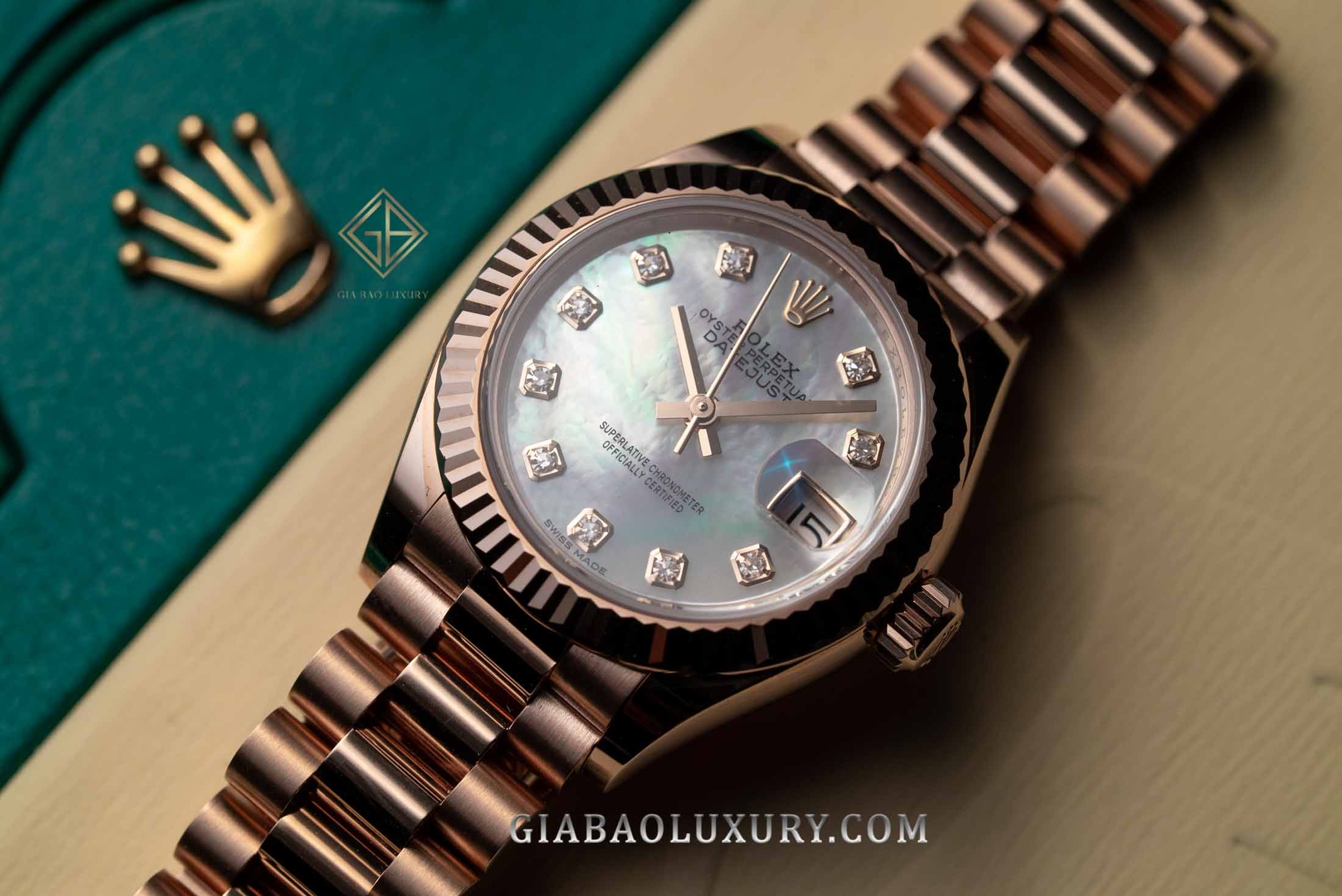 Đồng hồ Rolex Lady-Datejust 279175 Mặt Số Vỏ Trai Dây Đeo President