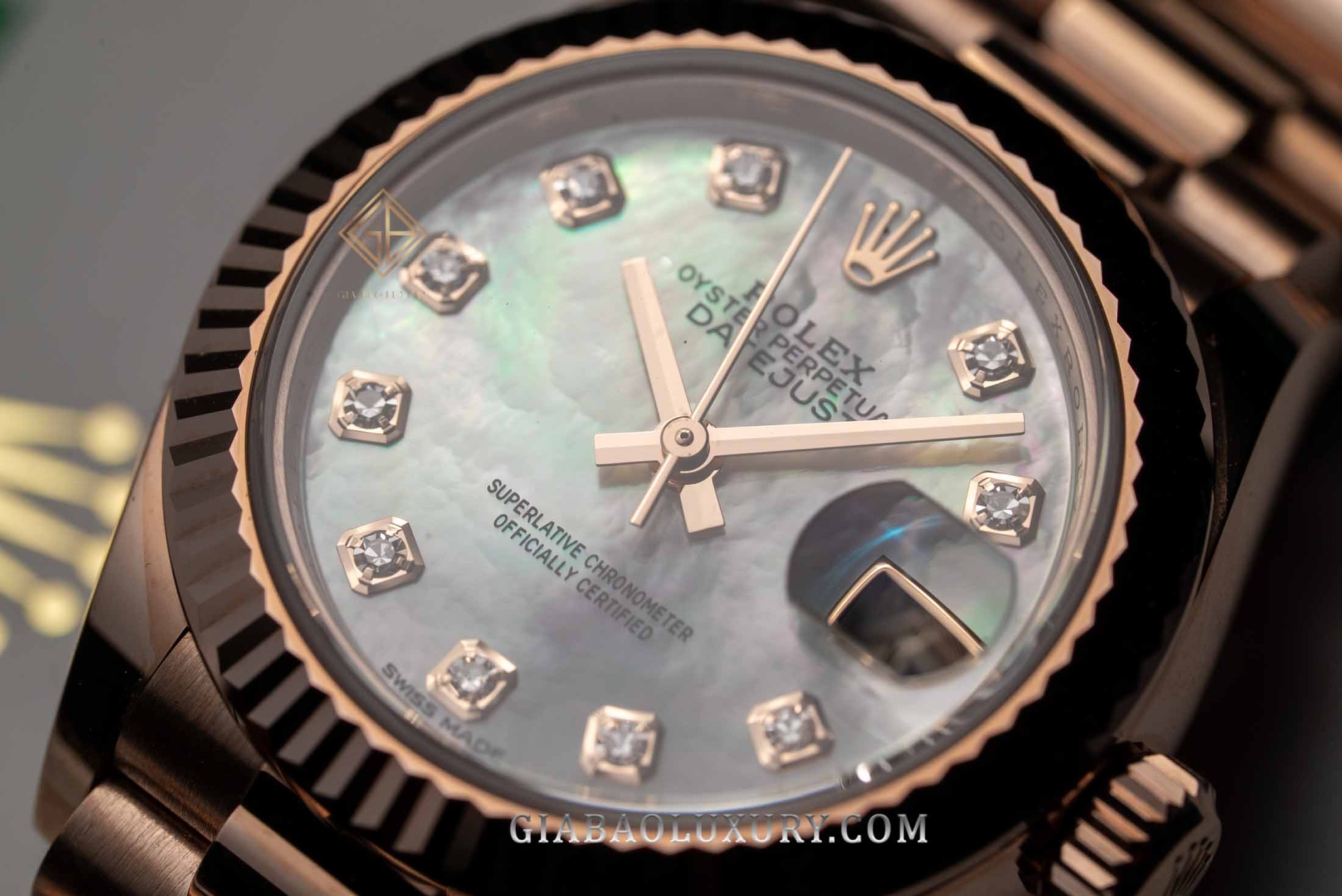Đồng hồ Rolex Lady-Datejust 279175 Mặt Số Vỏ Trai Dây Đeo President