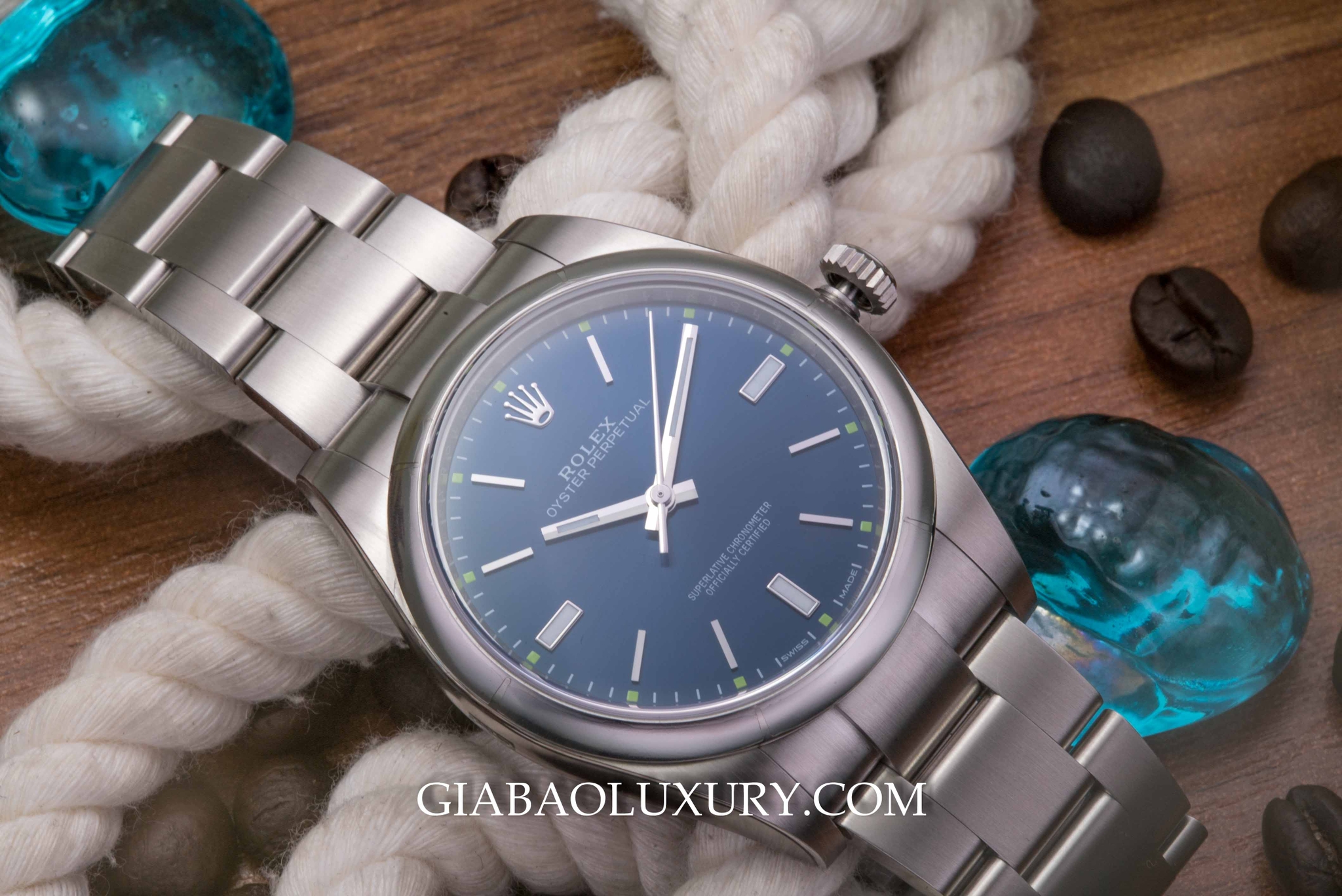 đồng hồ Rolex Oyster Perpetual 114300