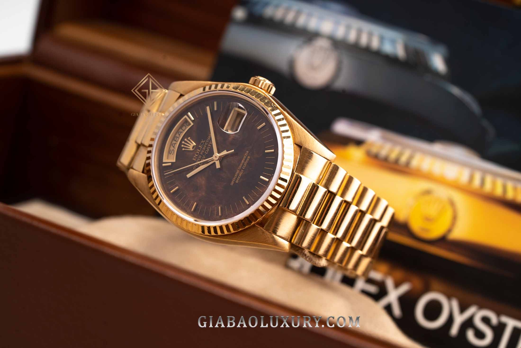 Review đồng hồ Rolex Day-Date 36 18038 Mặt Số Gỗ Burr (gỗ Nu)