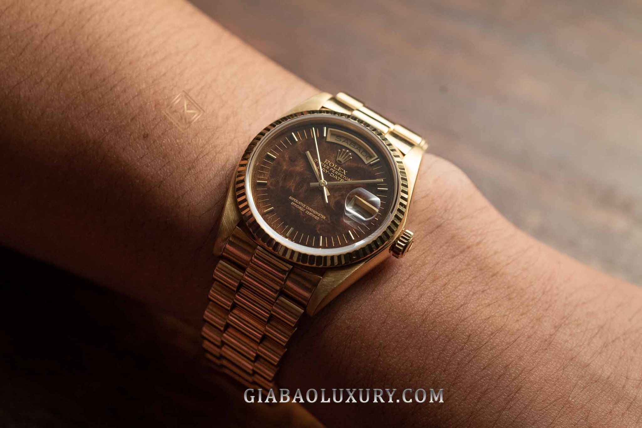 Đồng hồ Rolex Day-Date 36 18038 Mặt Số Gỗ Burr