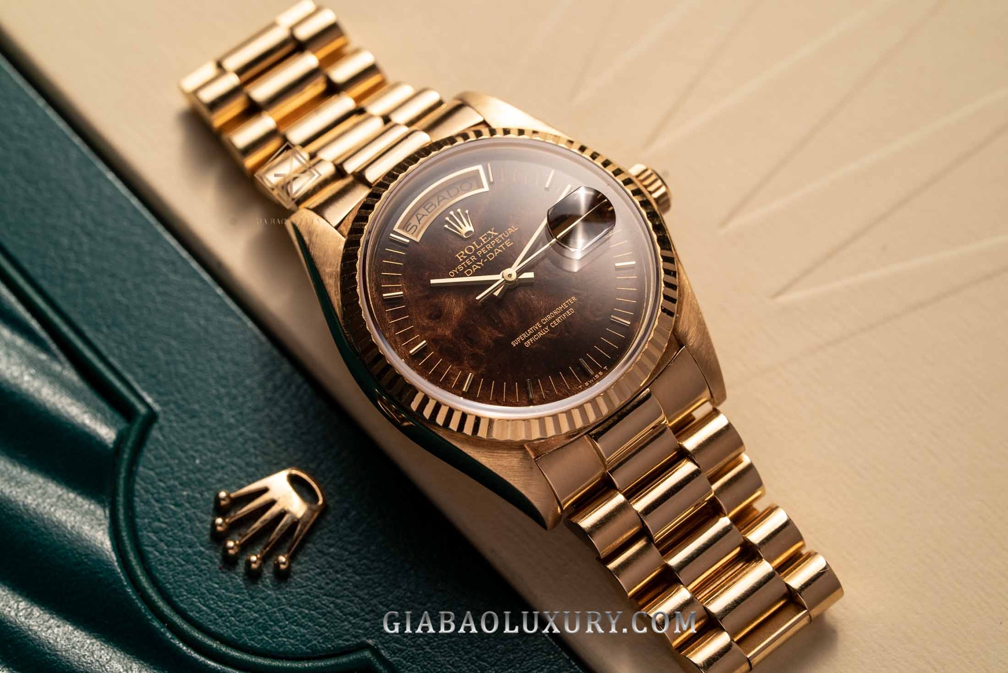 Đồng hồ Rolex Day-Date 36 18038 Mặt Số Gỗ Burr