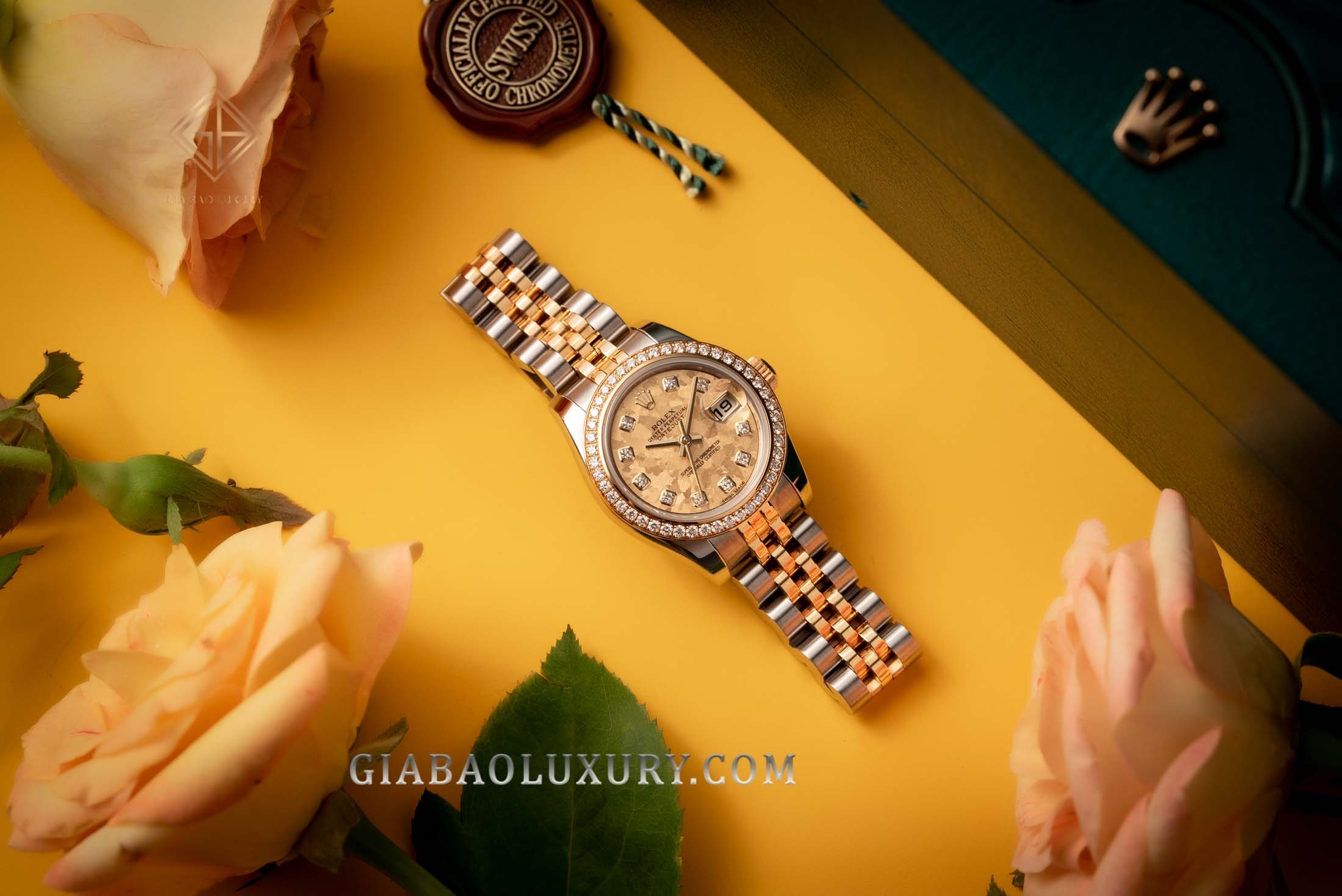 Đồng Hồ Rolex Lady-Datejust 26 179383 Mặt Số Họa Tiết Vân Đá Hoa Vàng Nạm Kim Cương