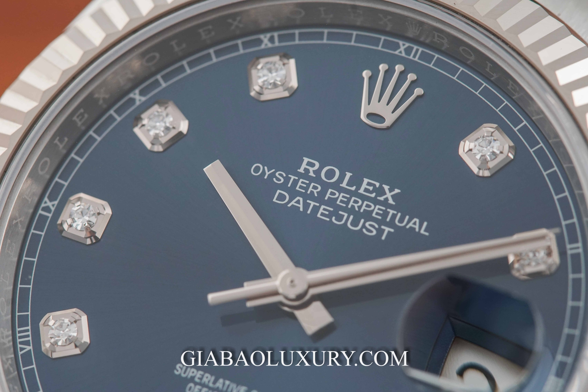 Đồng Hồ Rolex Datejust 126334 Mặt Số Xanh Nạm Kim Cương dây Oyster