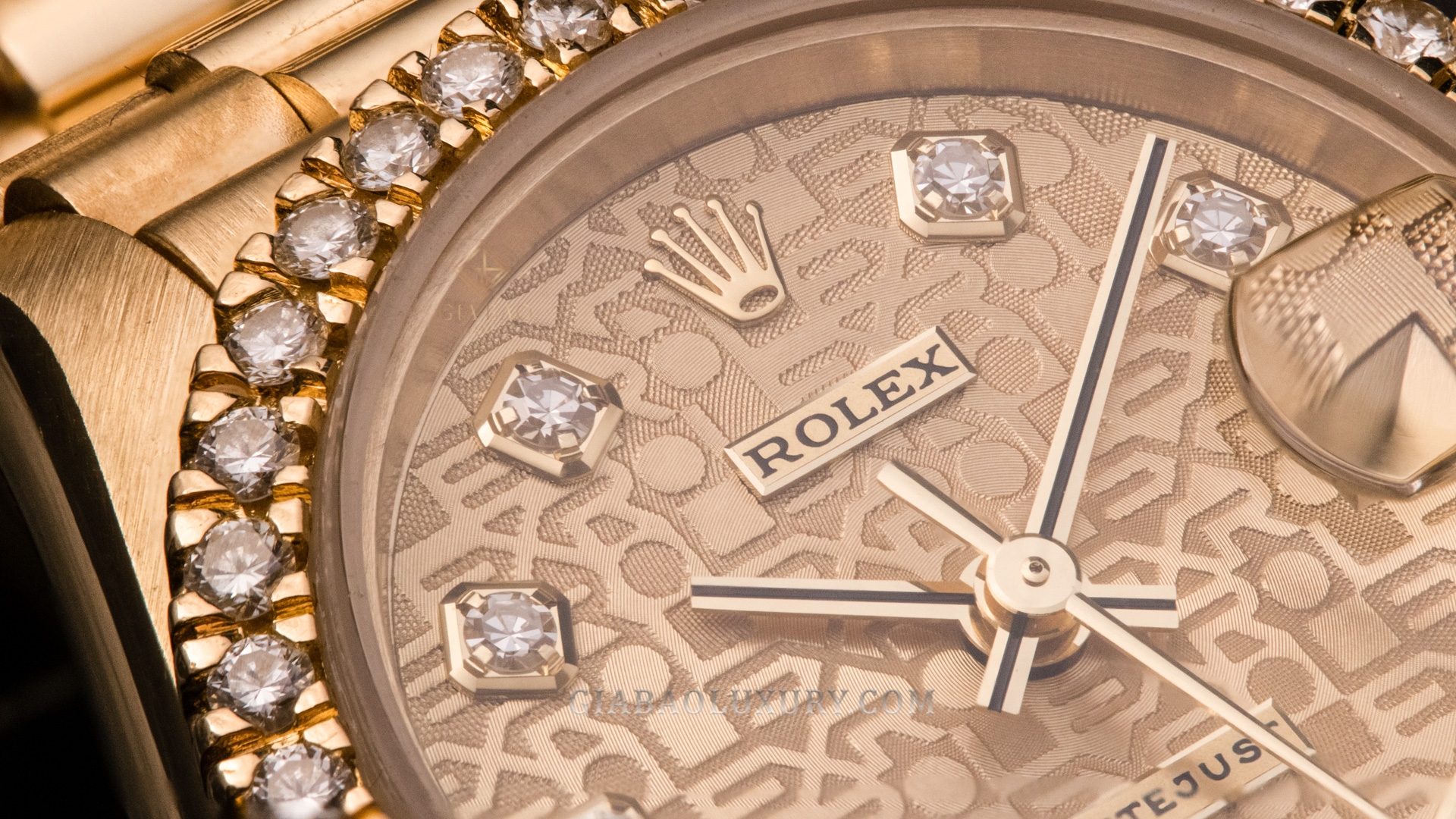 Đồng hồ Rolex Oyster Perpetual Datejust 69178 Mặt số vi tính vàng Champagne