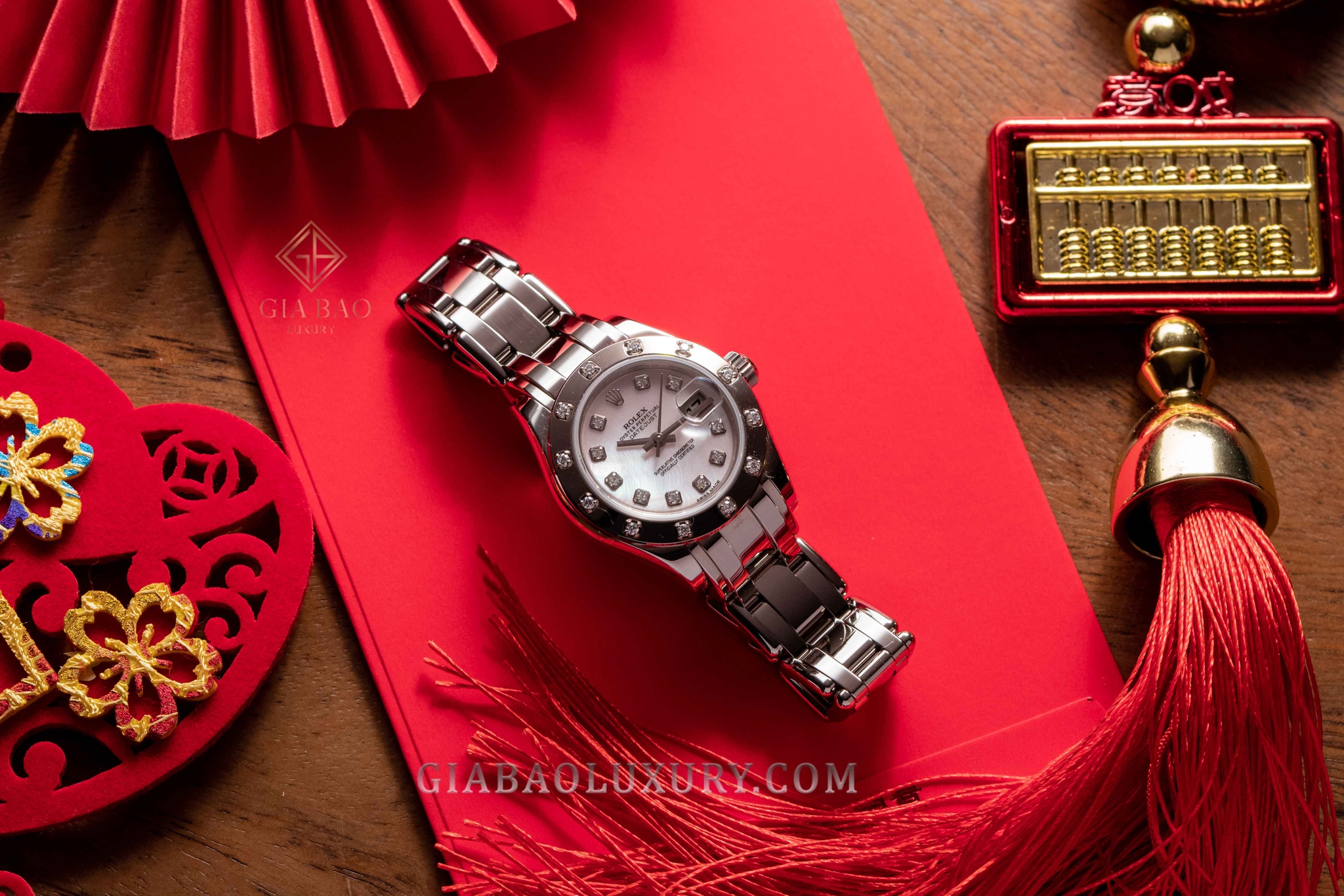 Đồng Hồ Rolex Pearlmaster 29 80319 Mặt Số Vỏ Trai Trắng