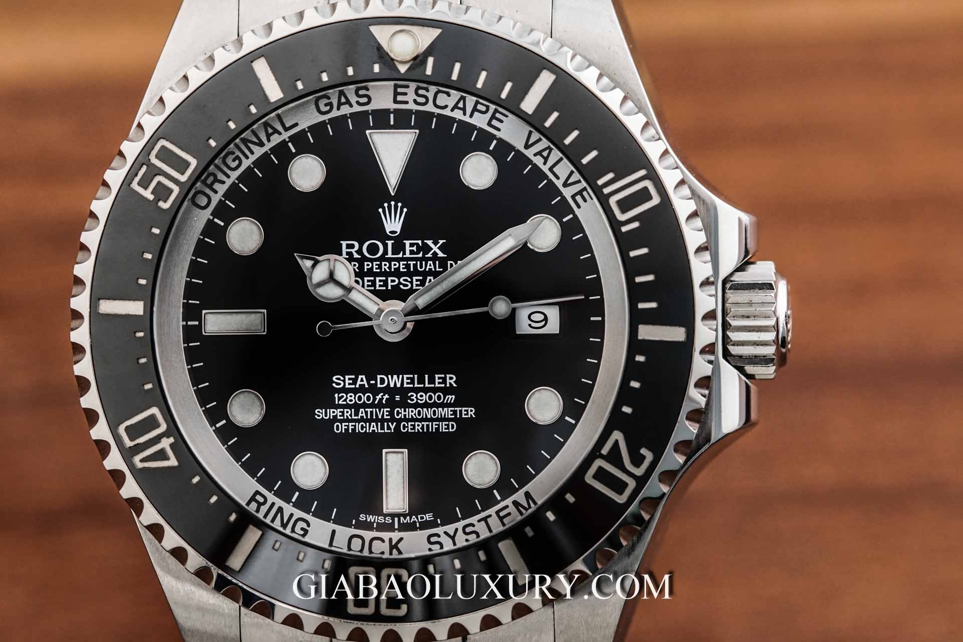 Review đồng hồ Rolex Sea-Dweller 116660