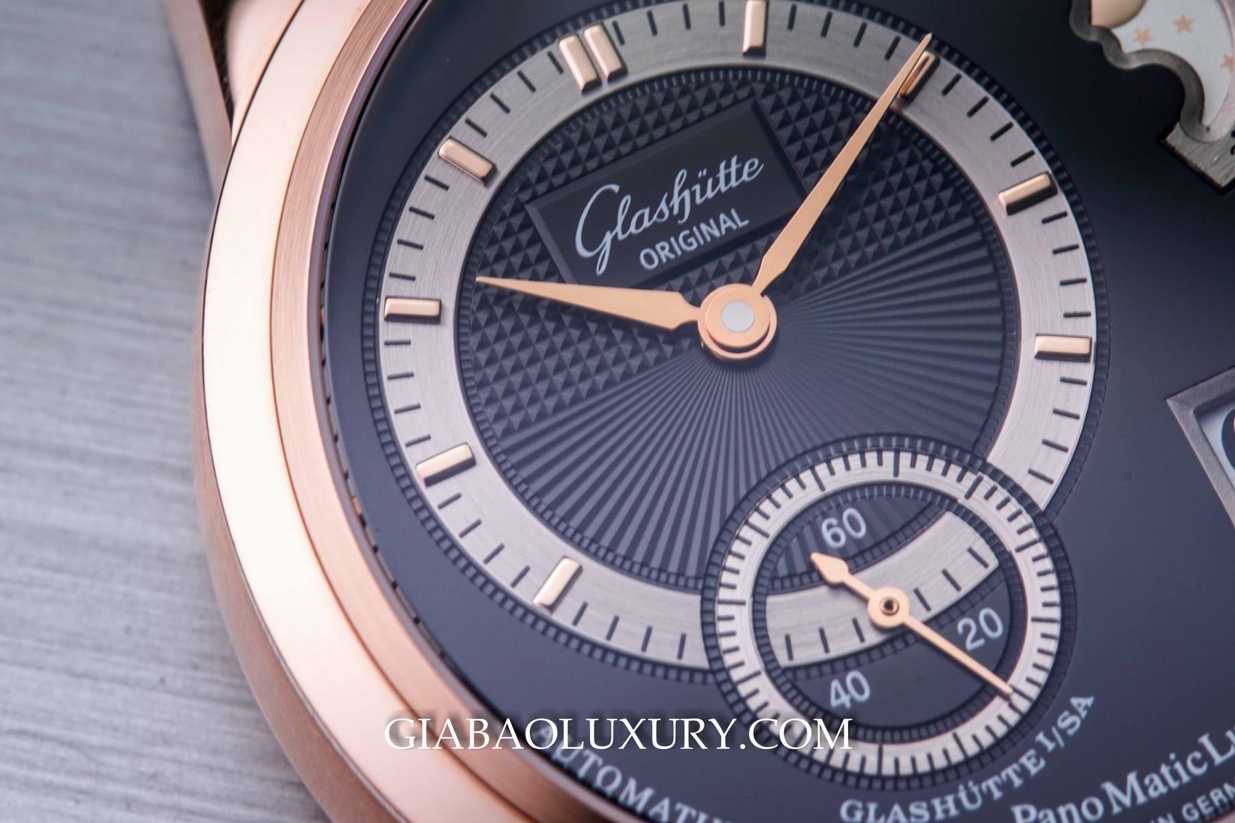 đồng hồ Glashutte Original PanoMatic Lunar Moonphase