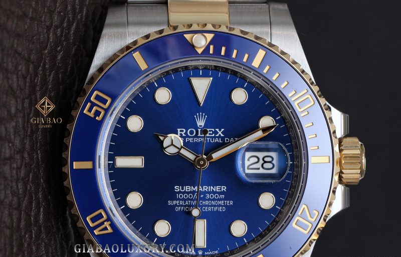 Đồng Hồ Rolex Submariner 126613LB Mặt Số Xanh Dương