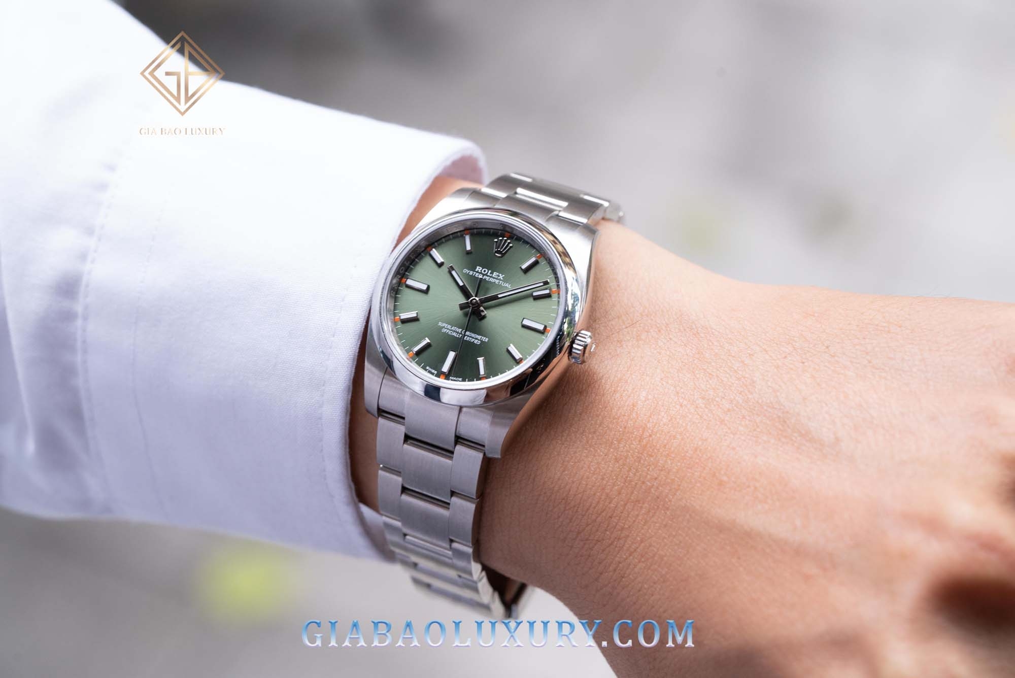 Đồng Hồ Rolex Oyster Perpetual 114200 Mặt Số Xanh Lá