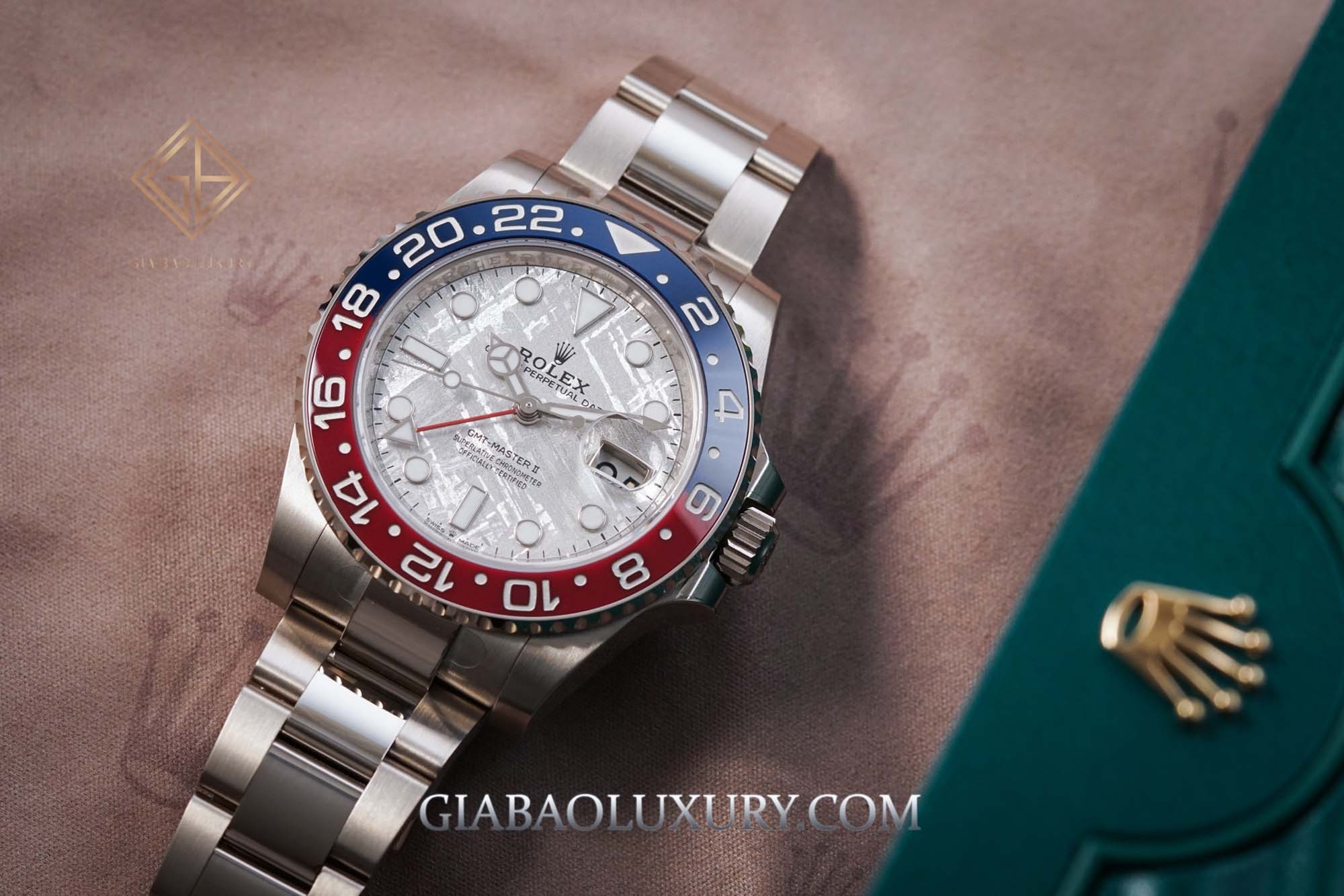 Review đồng hồ Rolex GMT-Master II 126719BLRO