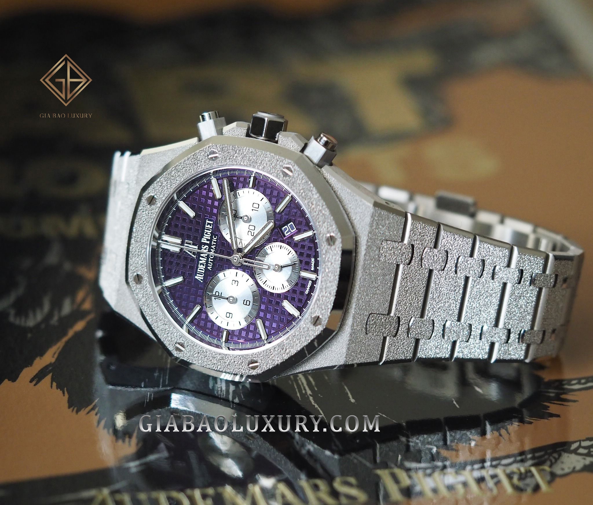 Đồng hồ Audemars Piguet Royal Oak Chronograph Frosted Gold 