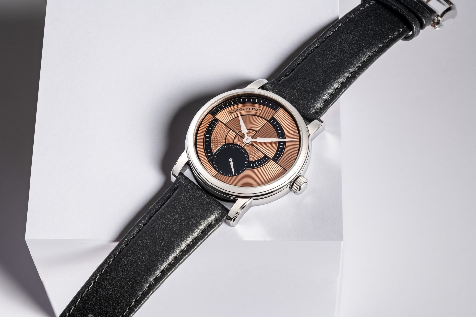  Schwarz Etienne, dòng sản phẩm Roma Geometry, Number no WRO23GEO08SSVEBCLTD, Mặt số nâu vàng