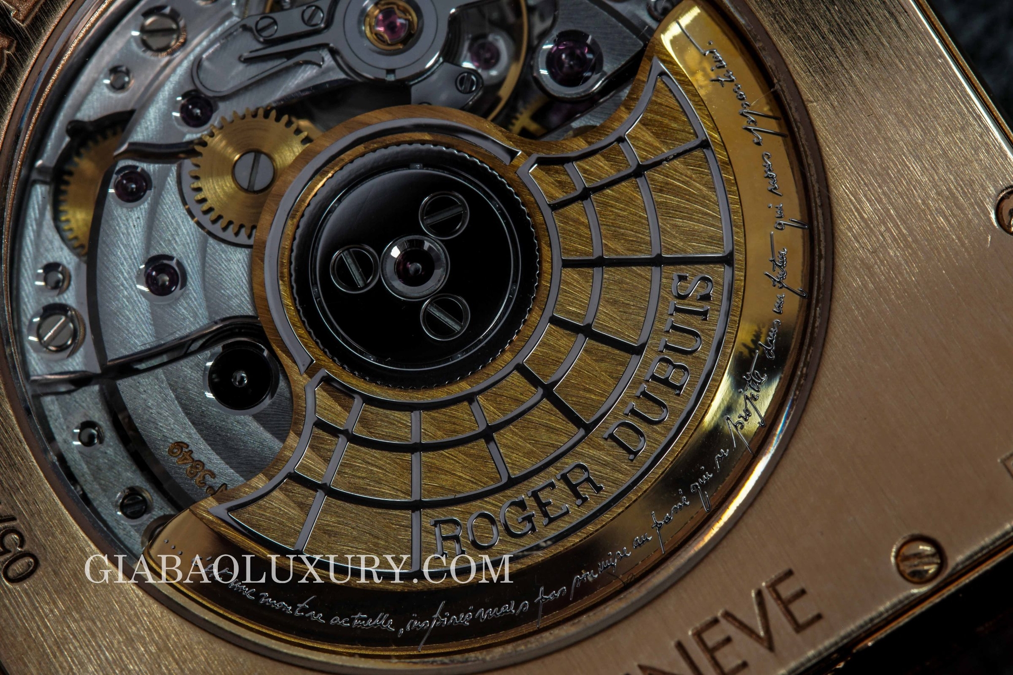 đồng hồ Roger Dubuis