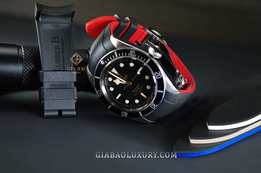 Dây cao su Rubber B dành cho đồng hồ Tudor Heritage Black Bay 41mm - VulChromatic® Dual-Color