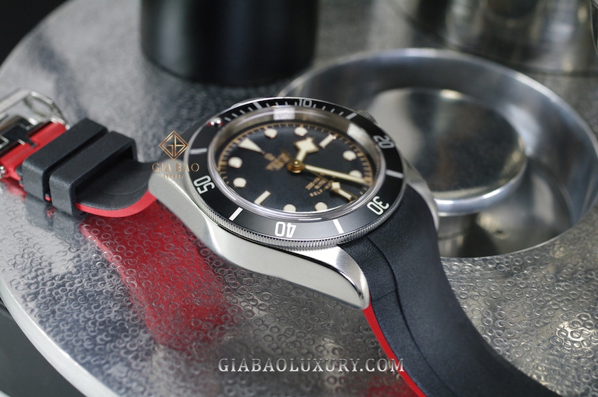 Dây cao su Rubber B dành cho đồng hồ Tudor Heritage Black Bay 41mm - VulChromatic® Dual-Color