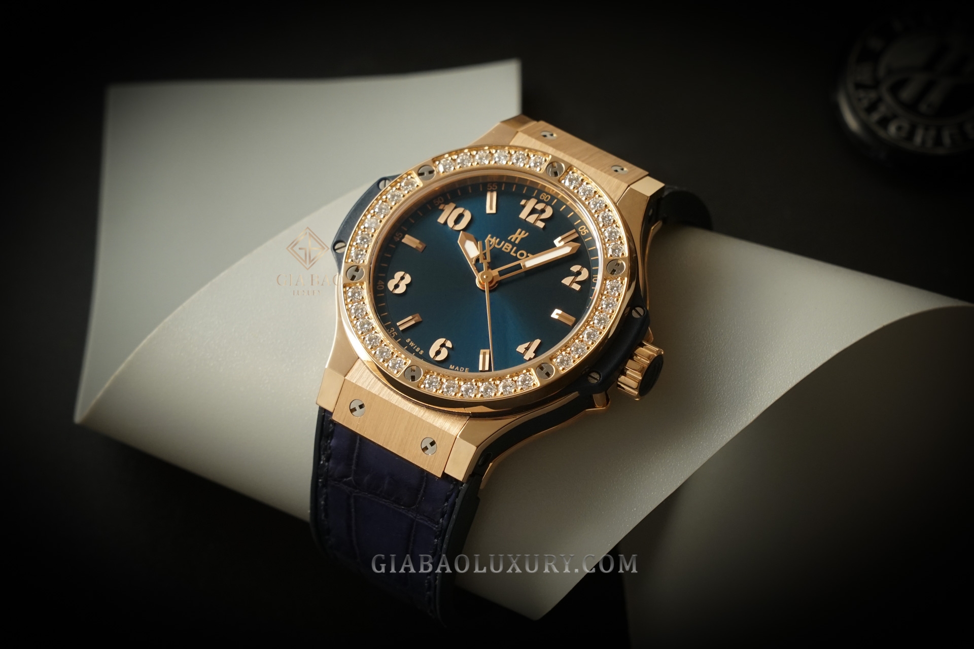 Review Đồng hồ Hublot Big Bang 38mm 361.PX.7180.LR.1204