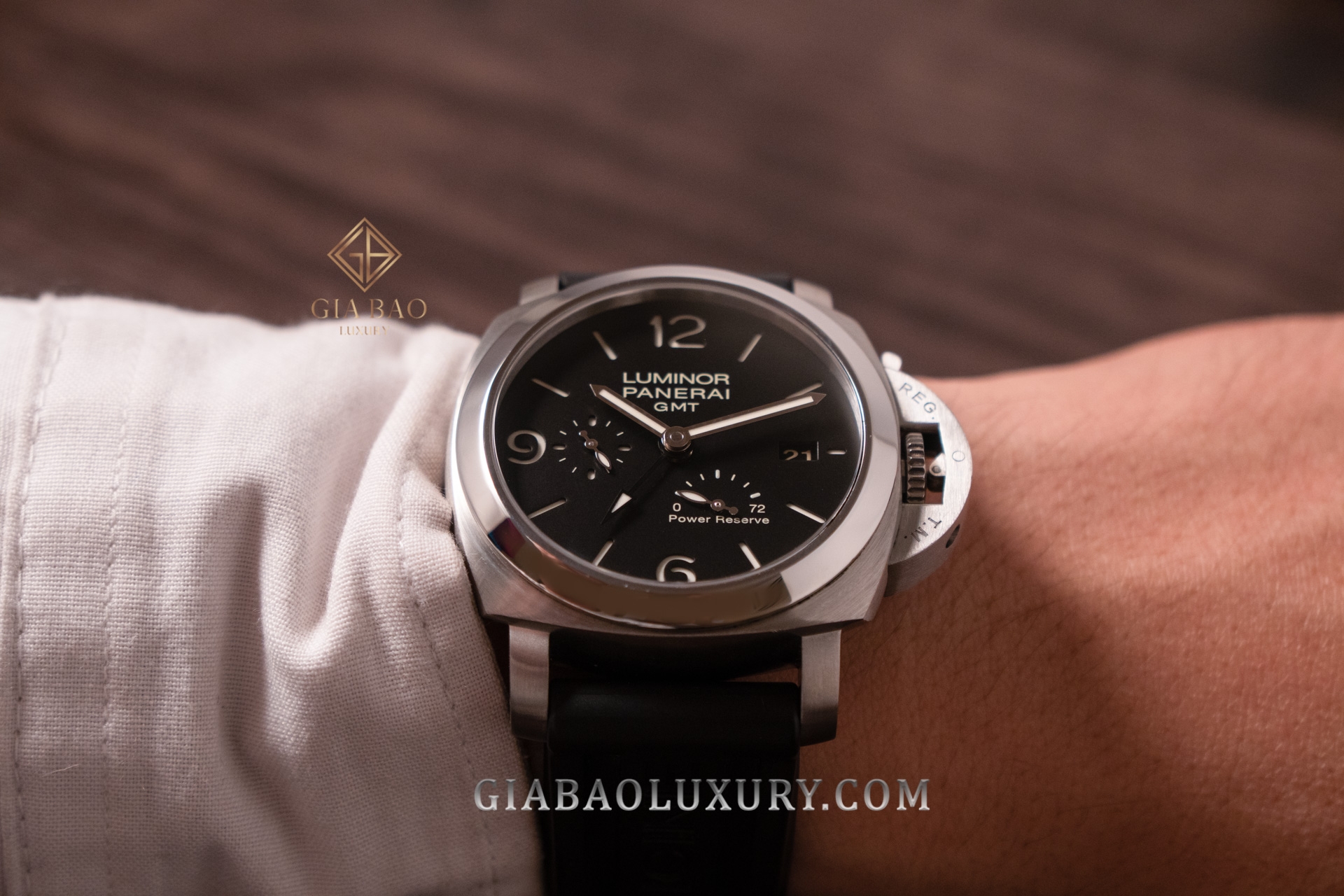 Panerai Luminor 1950 3Days GMT Power Reserve PAM00321 