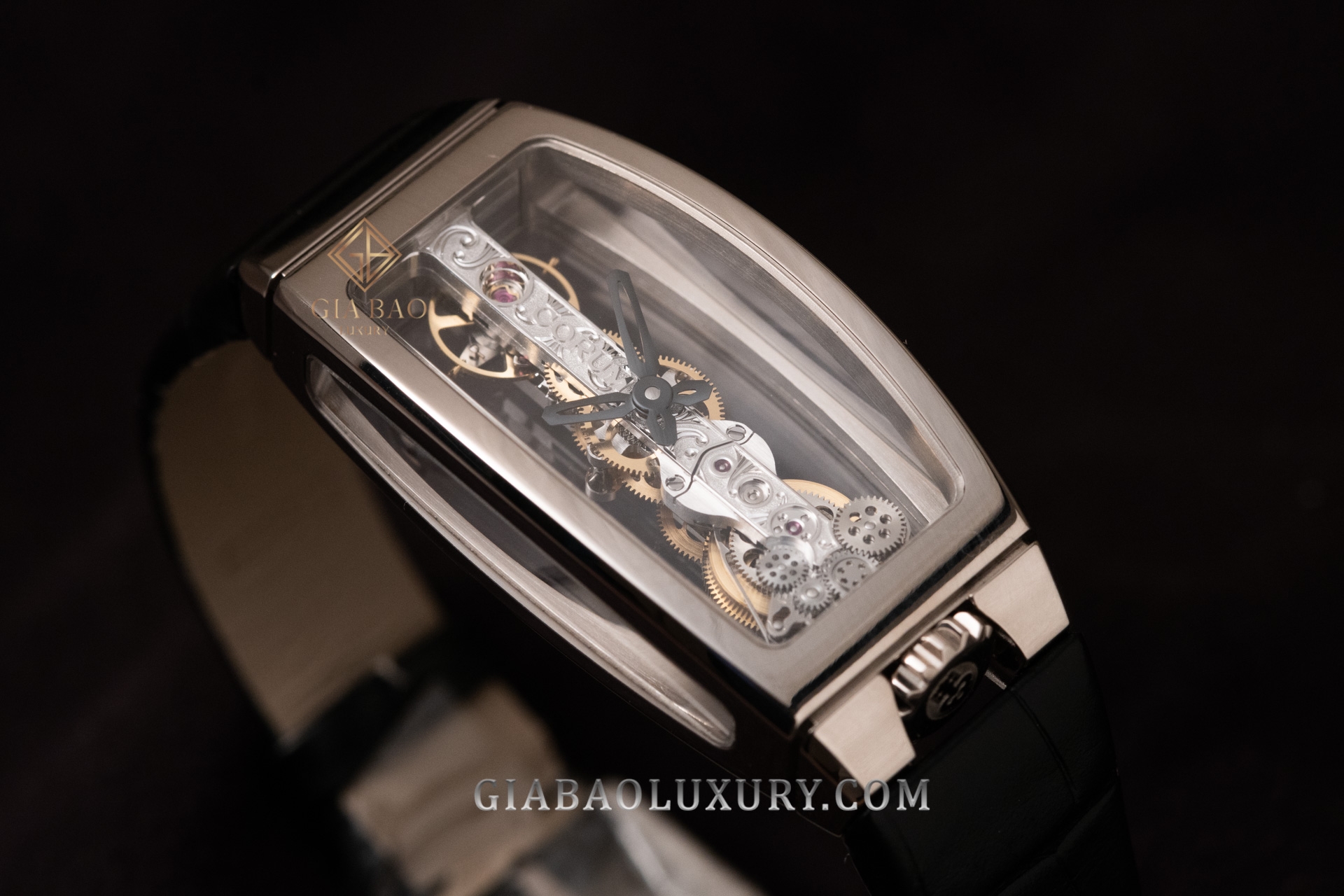 Corum Miss Golden Bridge ref. 113.101.59/0001 0000