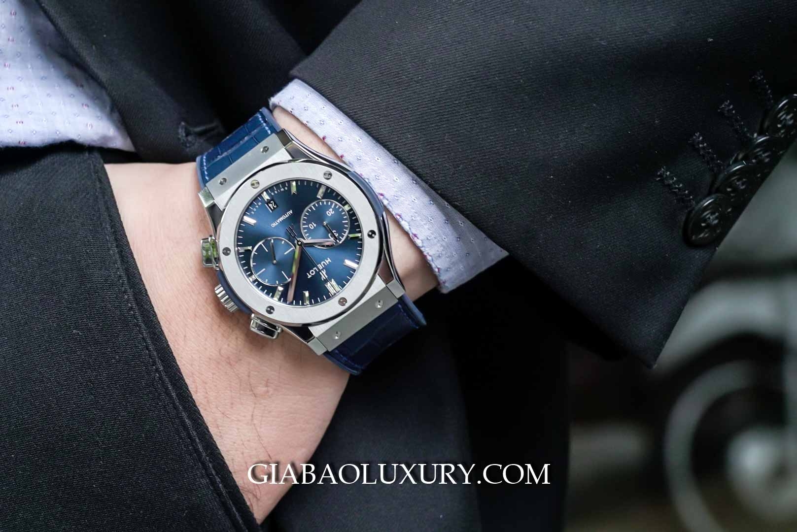 Đồng Hồ Hublot Classic Fusion Blue Chronograph Titanium