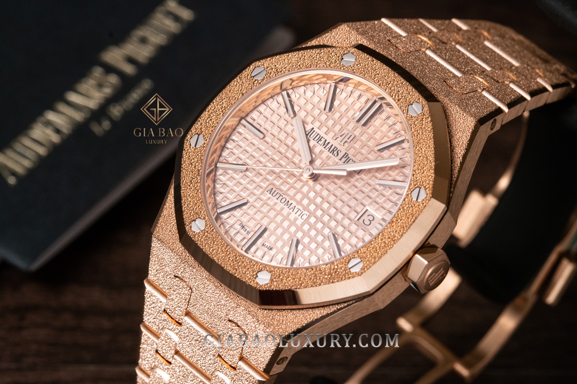 Đồng Hồ Audemars Piguet Royal Oak 37mm 15454OR.GG.1259OR.03