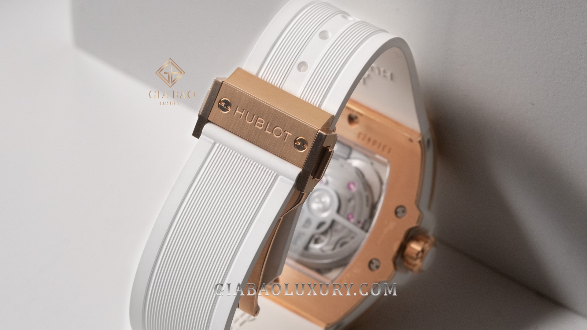 đồng hồ Hublot Spirit Of Big Bang 665.OE.2080.RW.1204