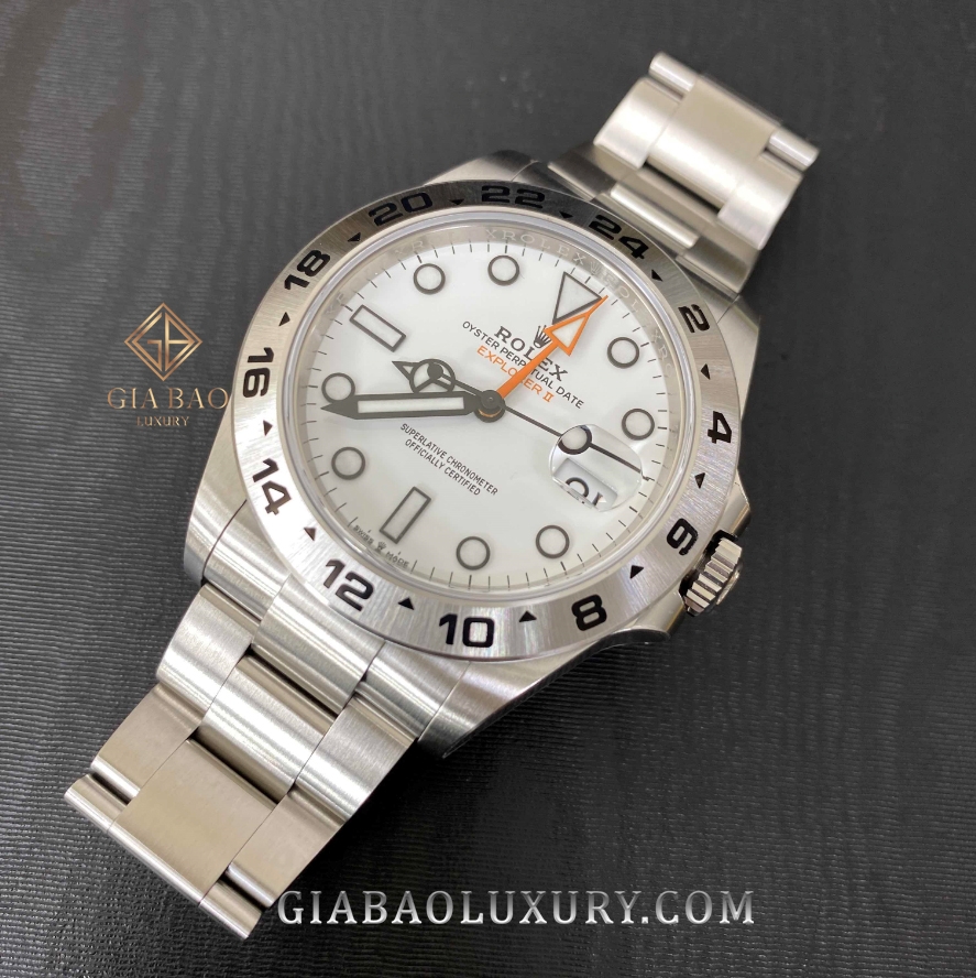 Đồng Hồ Rolex Explorer II 226570 Mặt Số Trắng