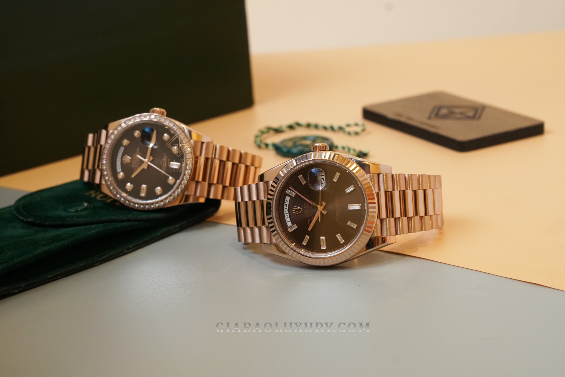 Đồng Hồ Rolex Day-Date 40 228235 Mặt Số Chocolate Nạm Kim Cương