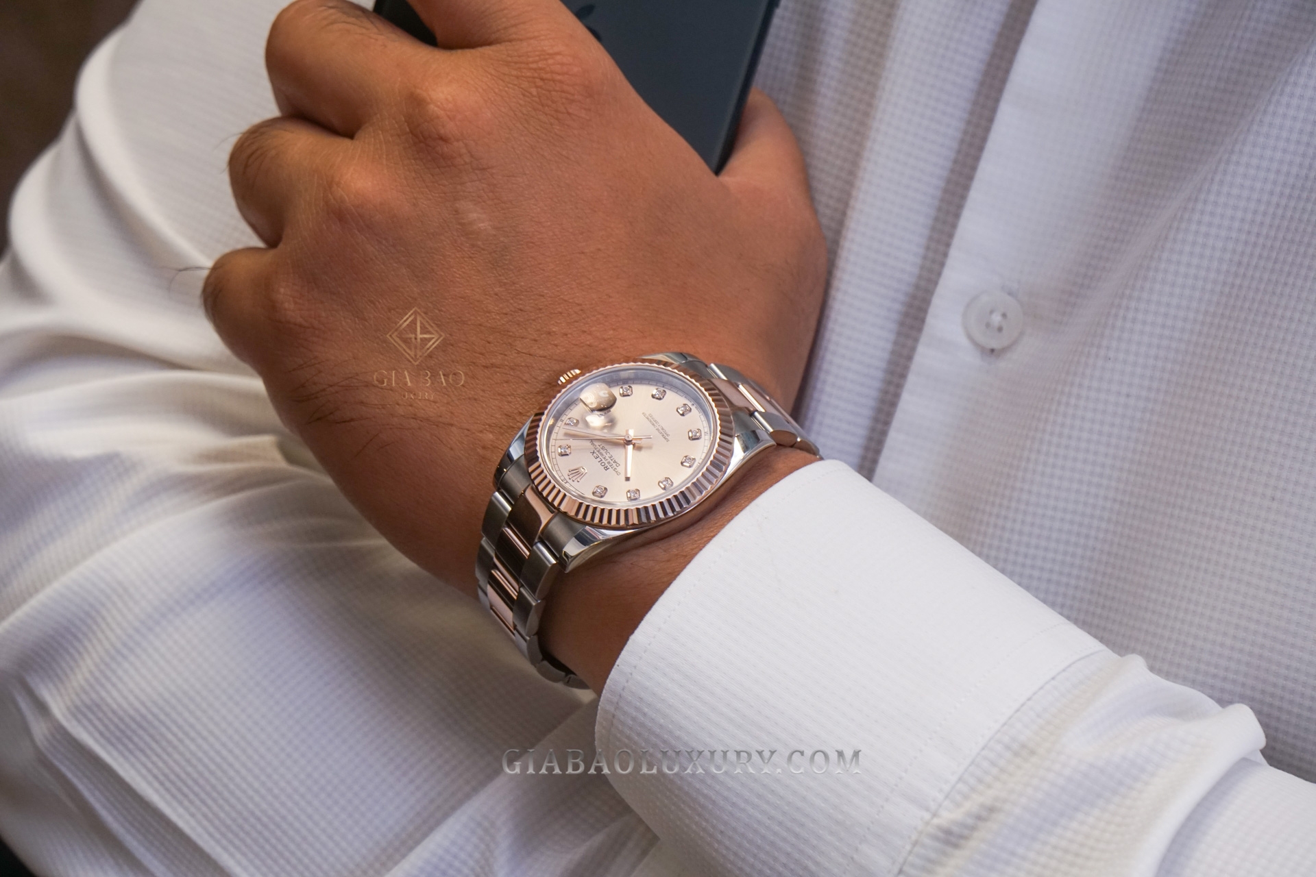 Đồng Hồ Rolex Datejust 41 126331 Mặt Số Sundust Nạm Kim Cương Dây Đeo Oyster