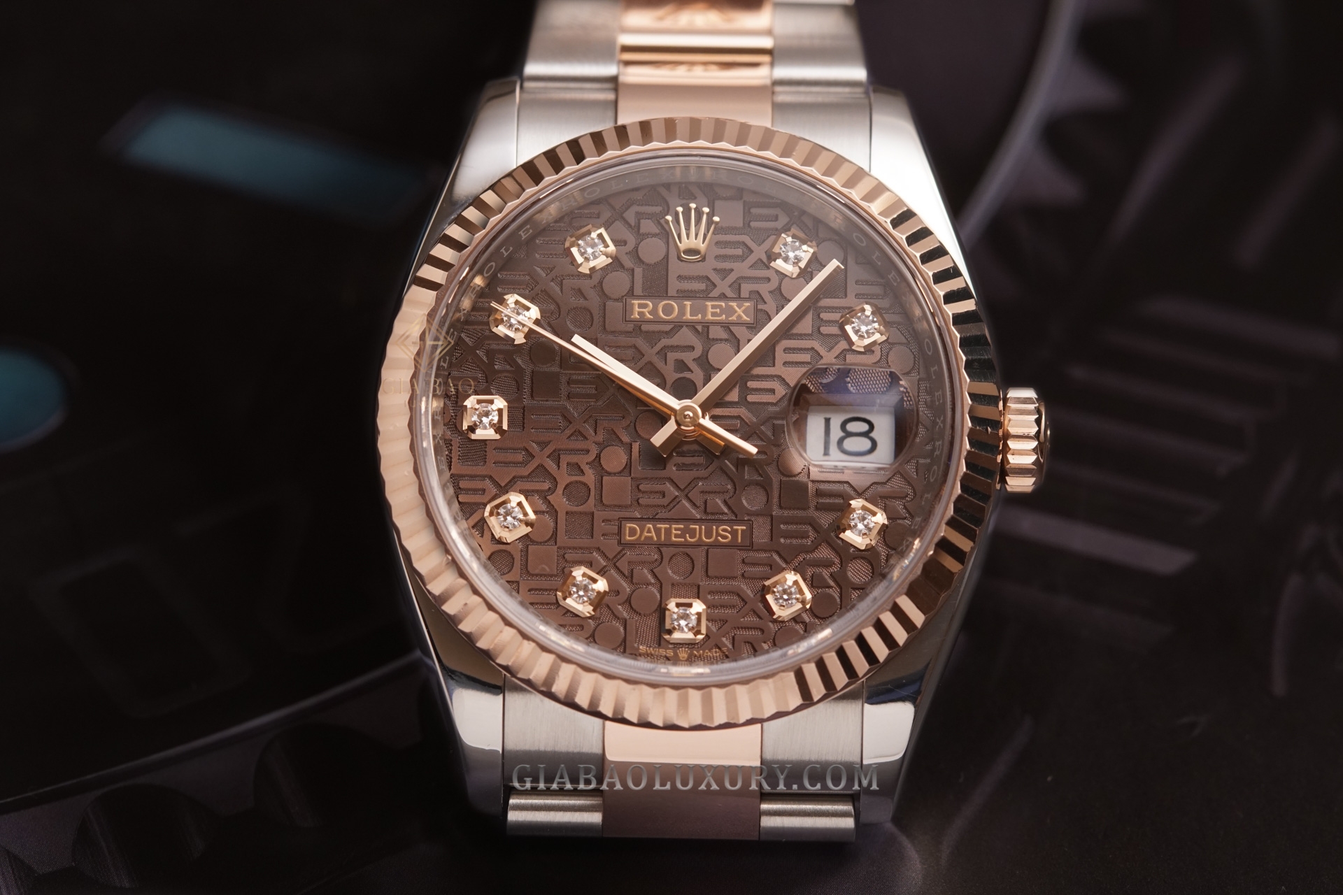 Đồng Hồ Rolex Datejust 36 126231 Mặt Số Vi Tính Chocolate Dây Đeo Oyster