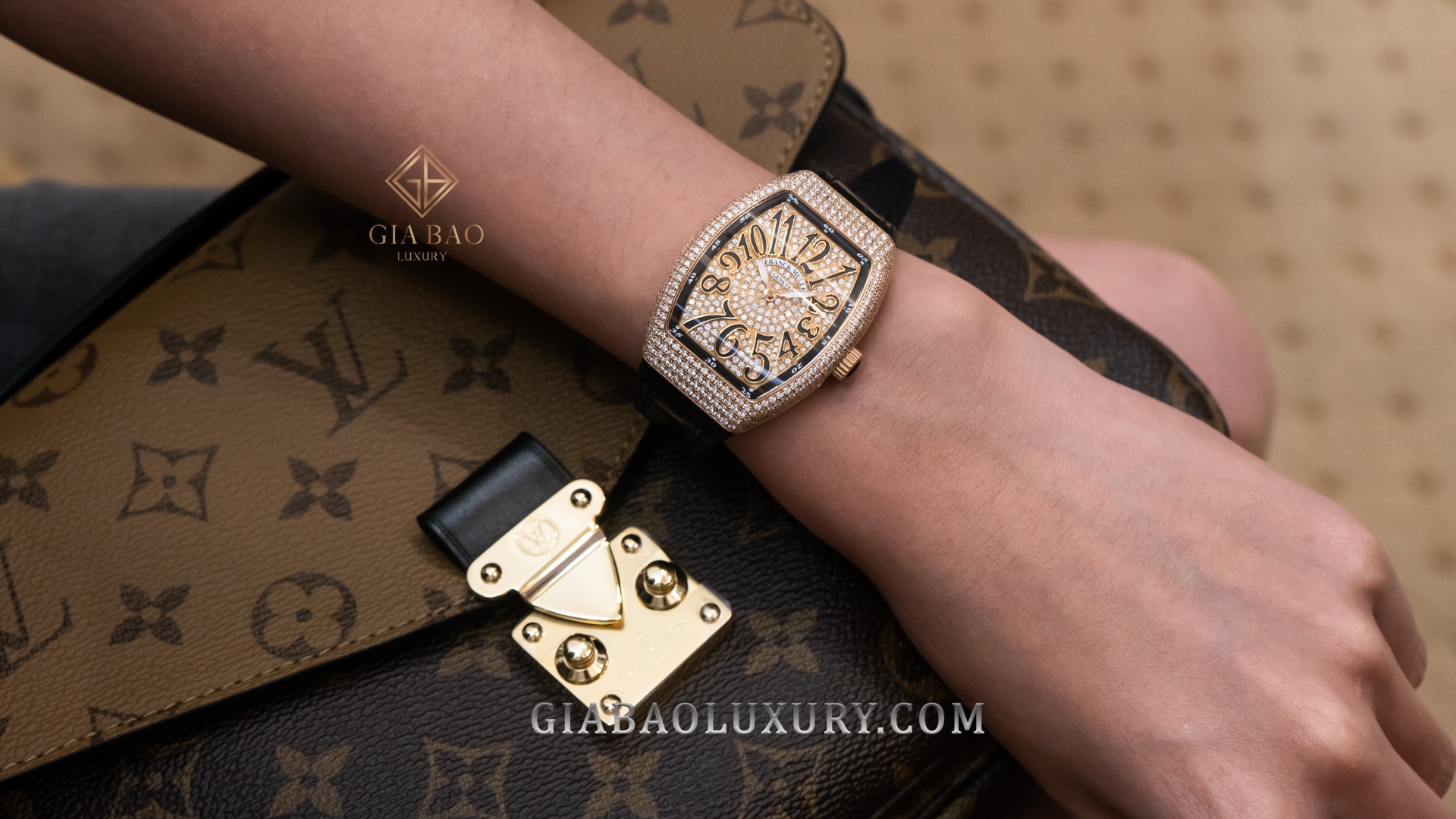 Đồng Hồ Franck Muller Vanguard V 35 SC AT FO D CD (5N.NR)