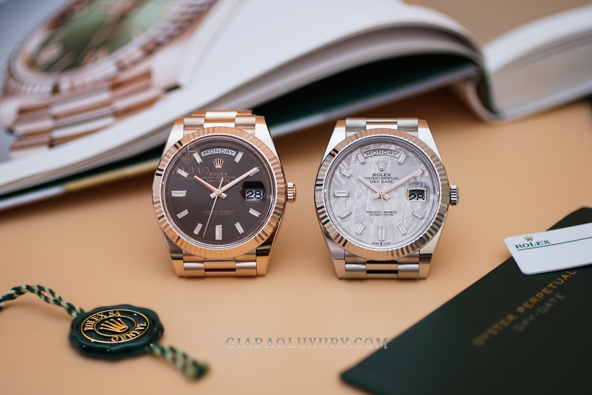 Đồng Hồ Rolex Day-Date 40 228235 Mặt Số Chocolate Nạm Kim Cương