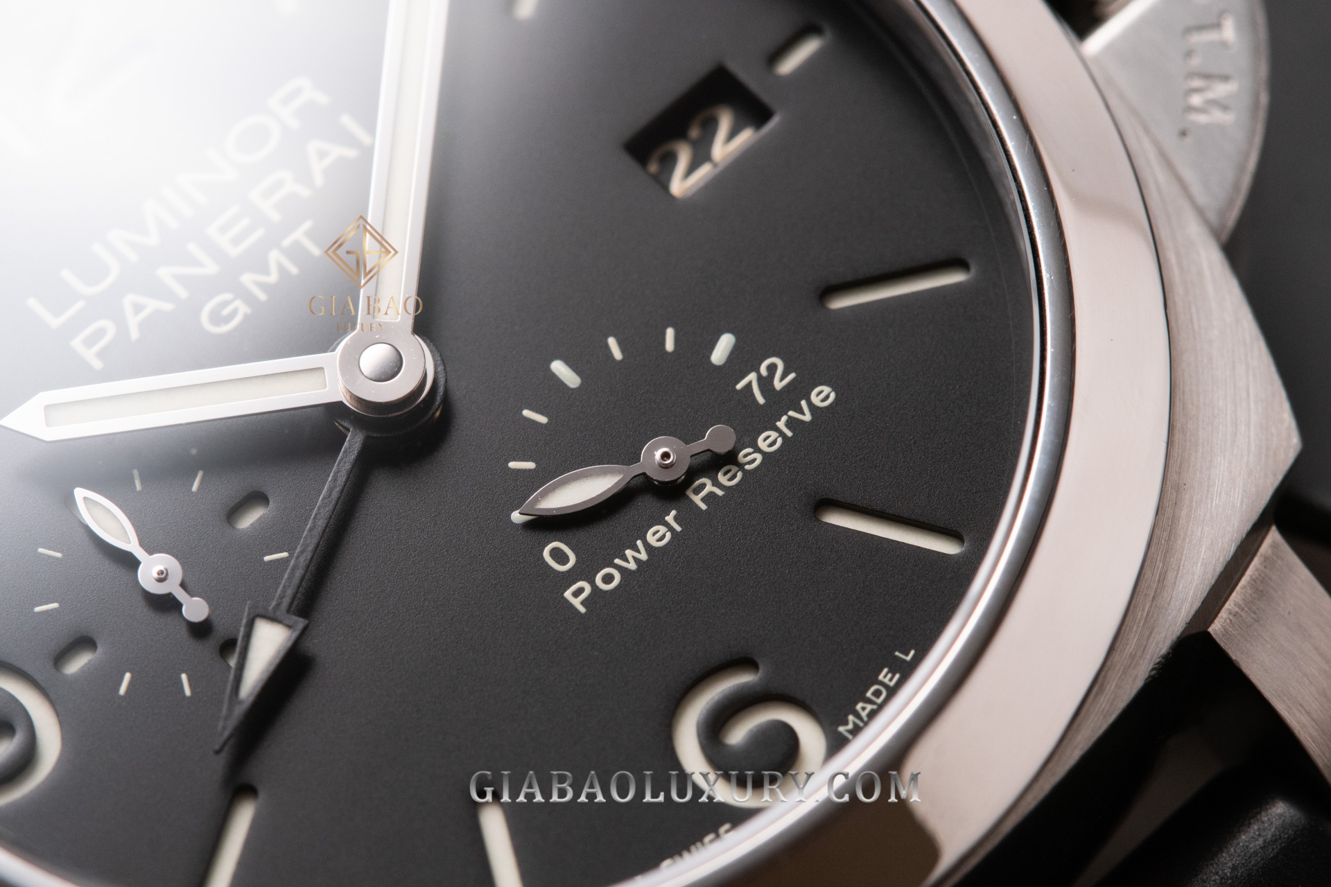 Panerai Luminor 1950 3Days GMT Power Reserve PAM00321 