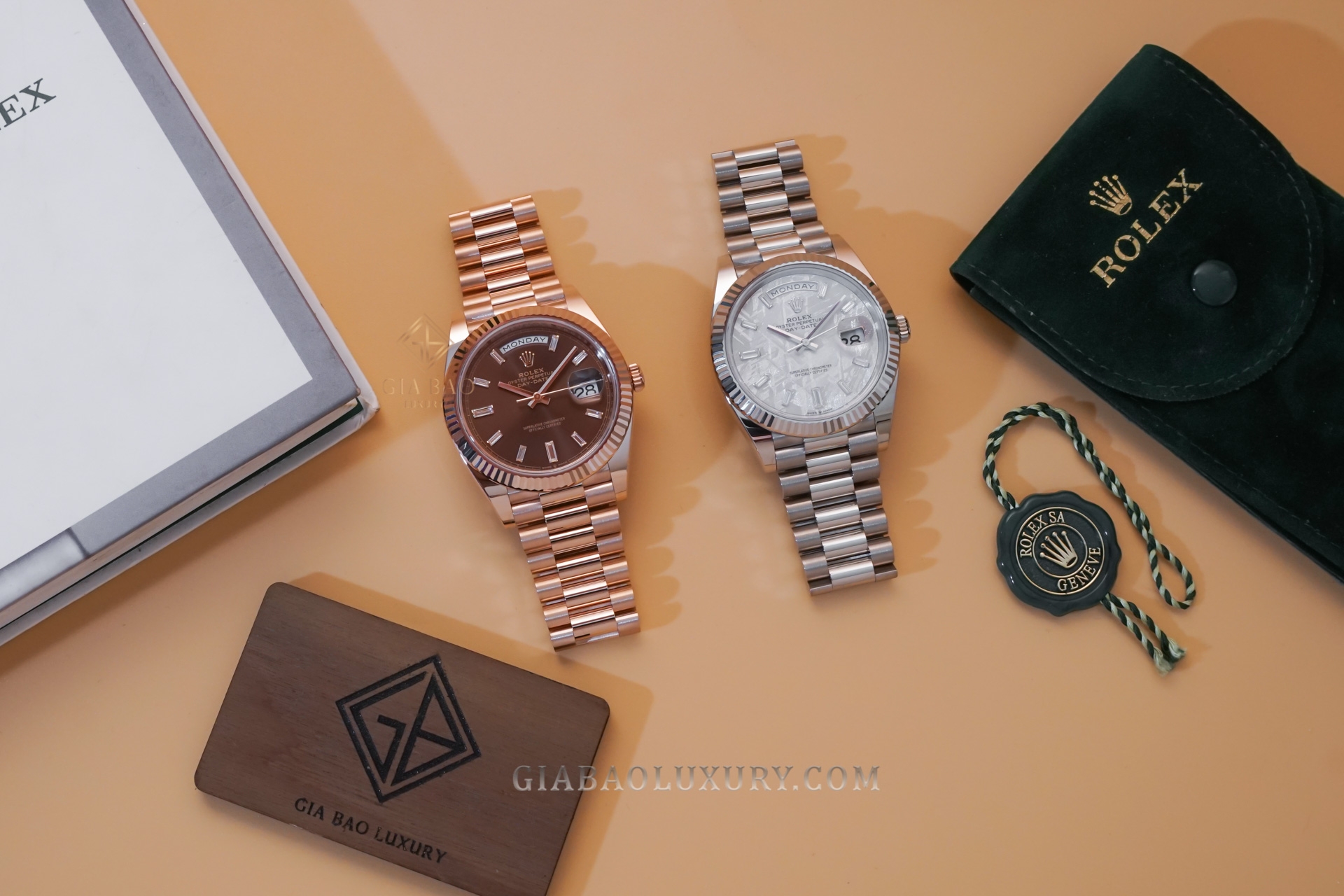 Đồng Hồ Rolex Day-Date 40 228235 Mặt Số Chocolate Nạm Kim Cương