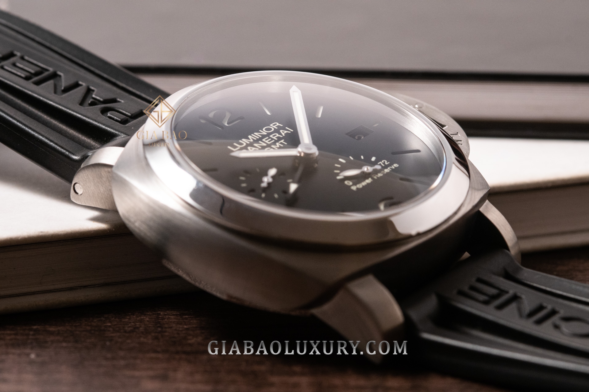 Panerai Luminor 1950 3Days GMT Power Reserve PAM00321 