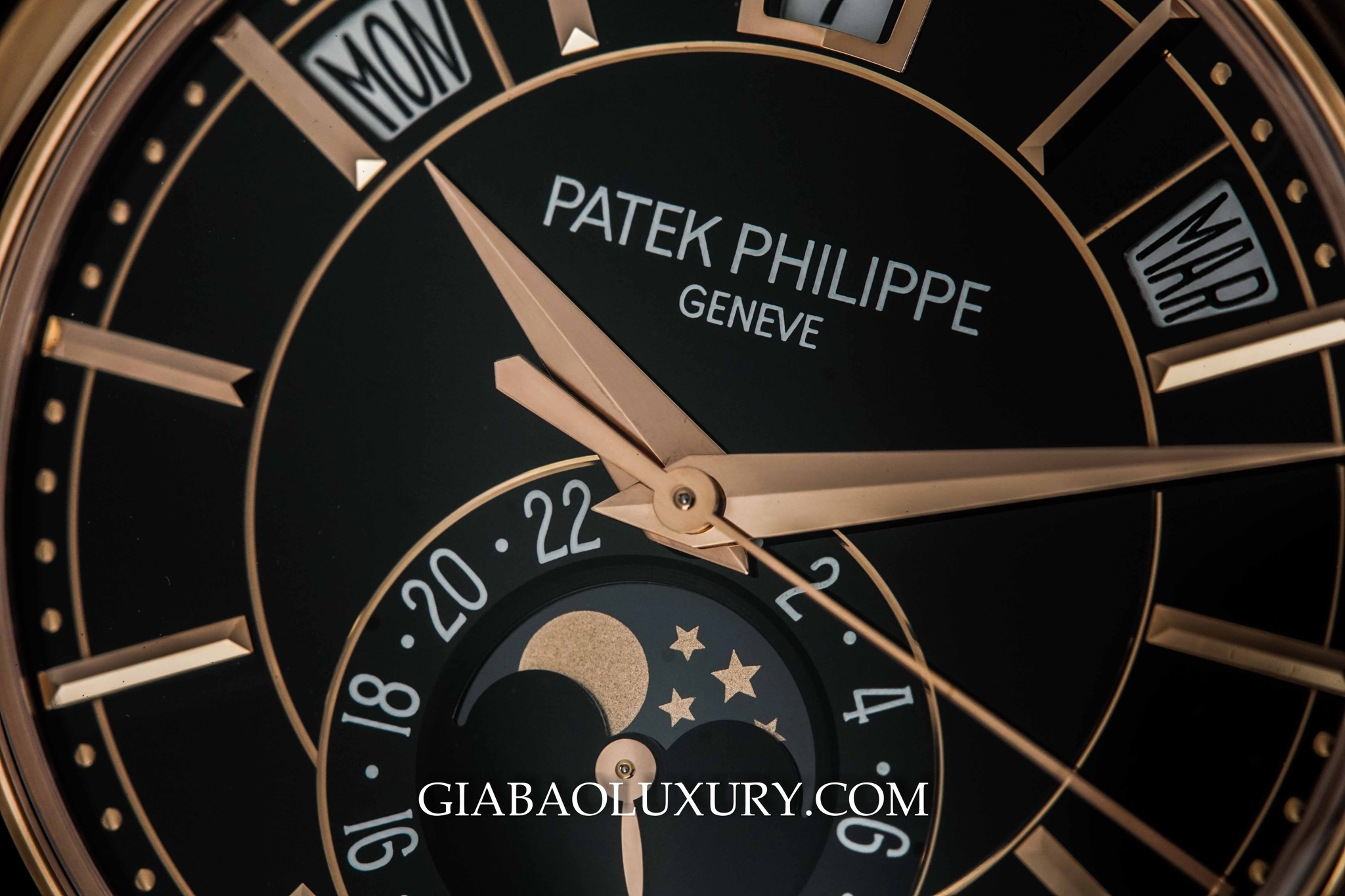 ĐỒNG HỒ PATEK PHILIPPE 5205R 010 mặt đen
