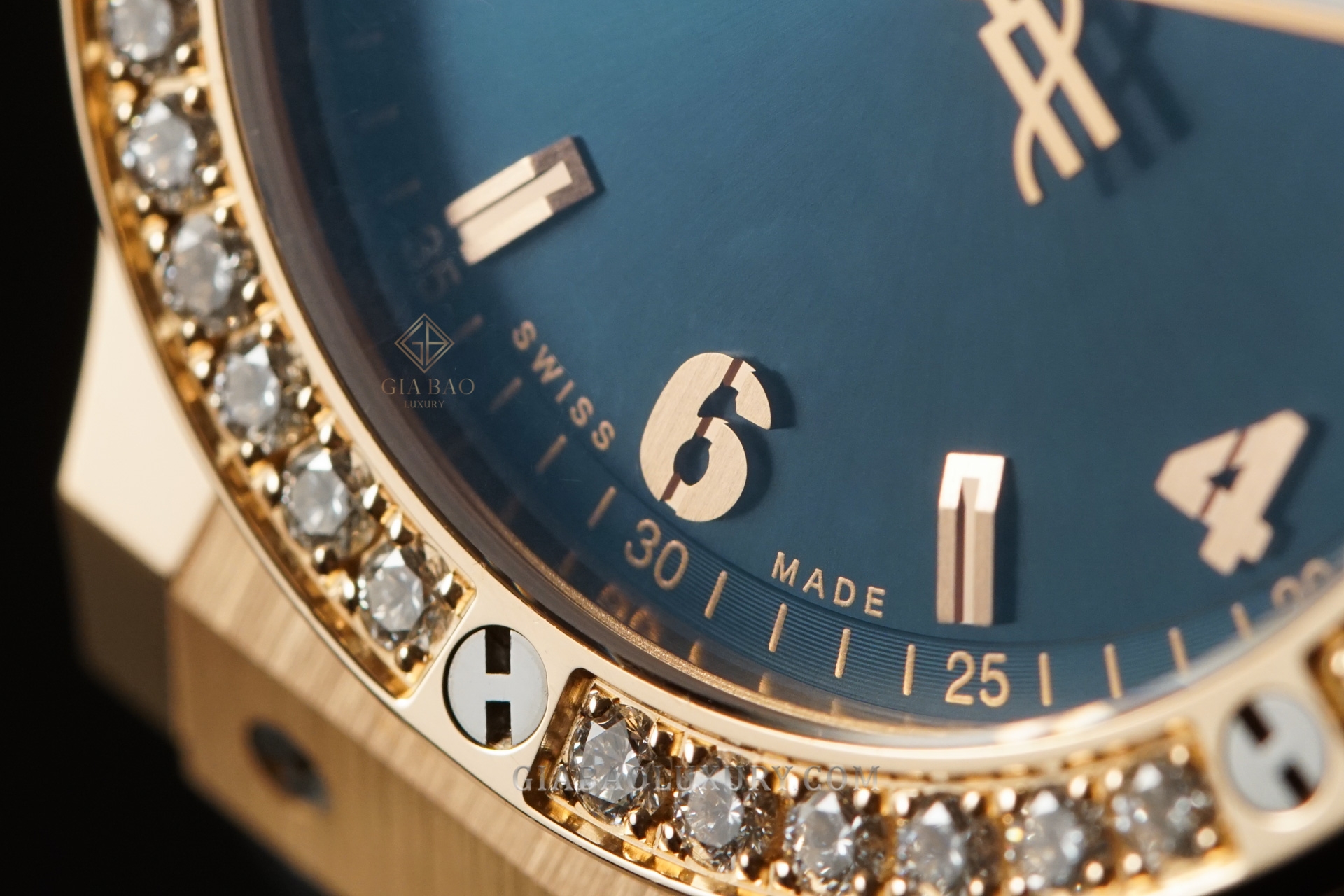 Review Đồng hồ Hublot Big Bang 38mm 361.PX.7180.LR.1204