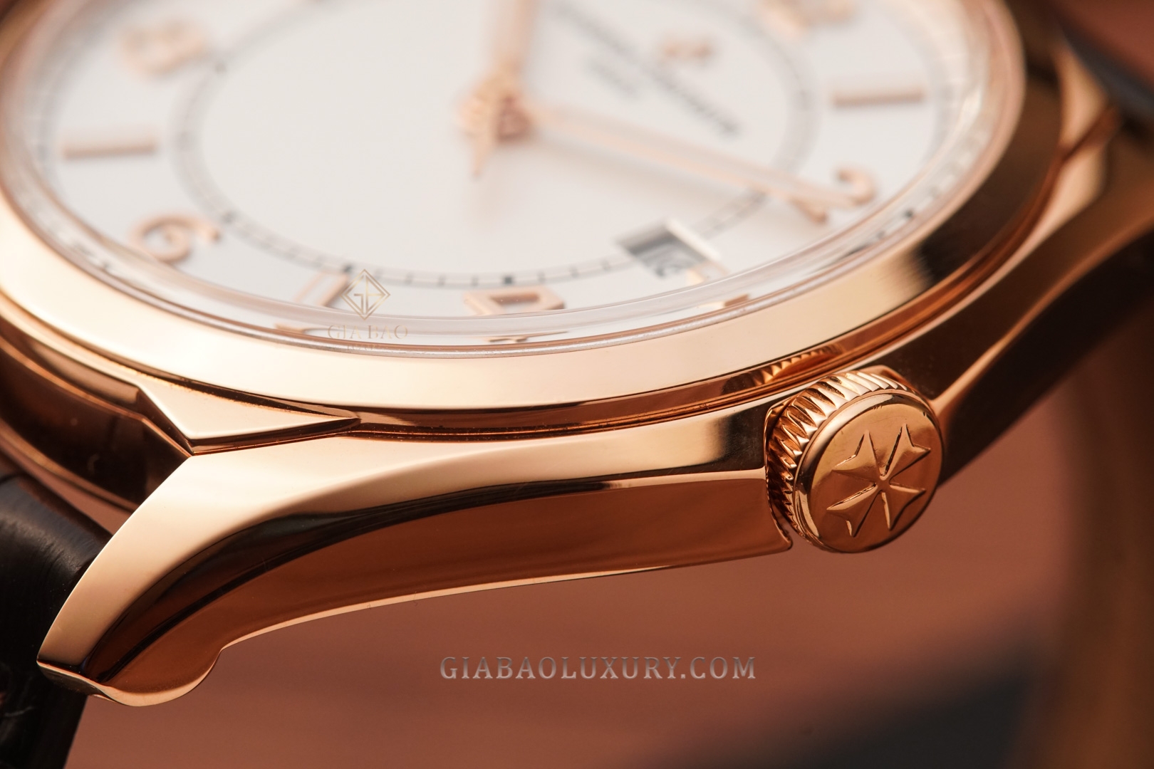 Review đồng hồ Vacheron Constantin Fiftysix 4600E vàng hồng