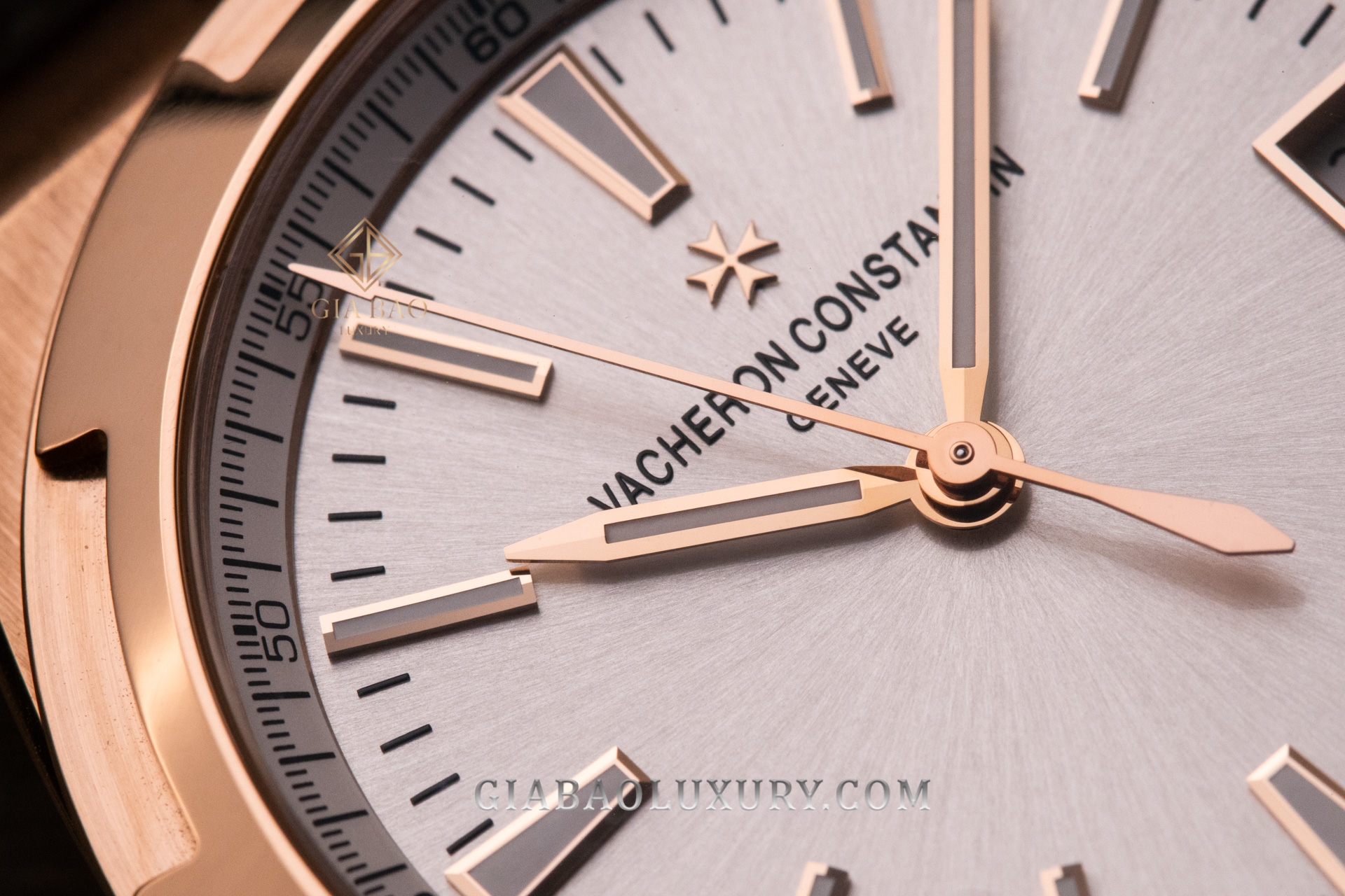 Đồng hồ Vacheron Constantin Overseas 41mm 4500V/000R-B127