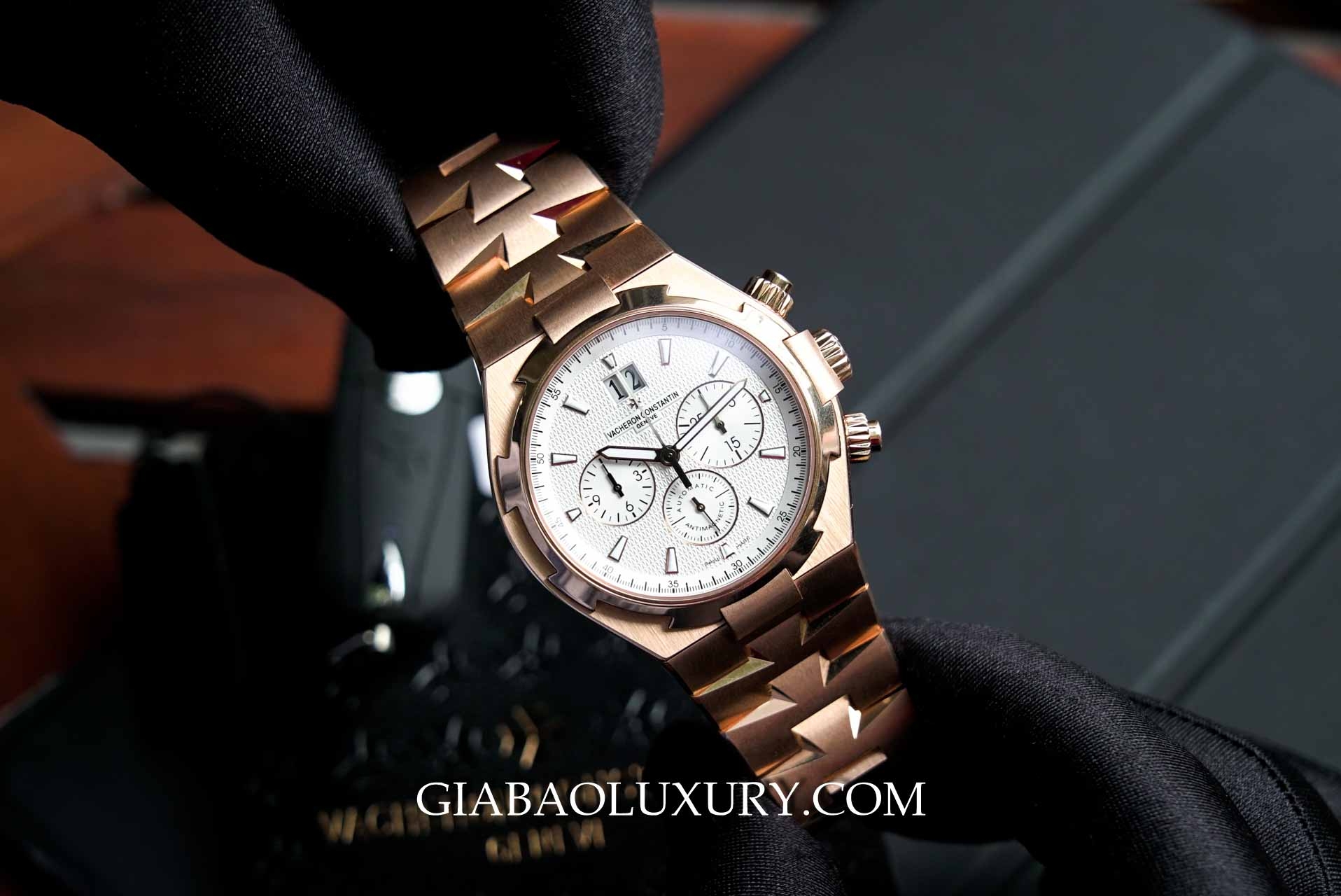 Đồng Hồ Vacheron Constantin Overseas Chronograph Rose Gold