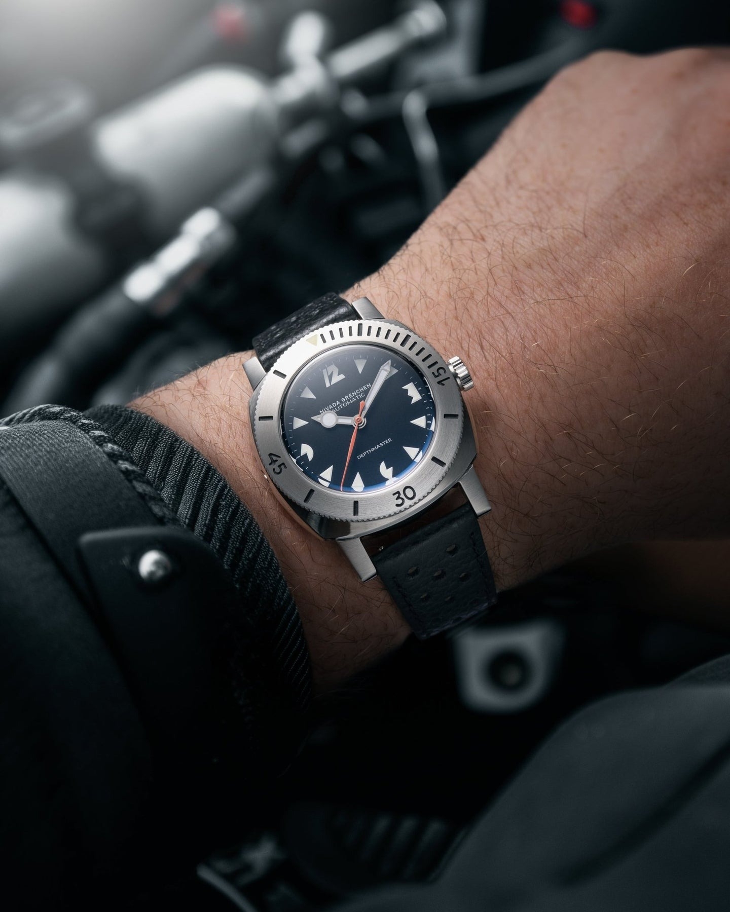 Nivada Grenchen, dòng sản phẩm Depthmaster, Ref number: 14102A