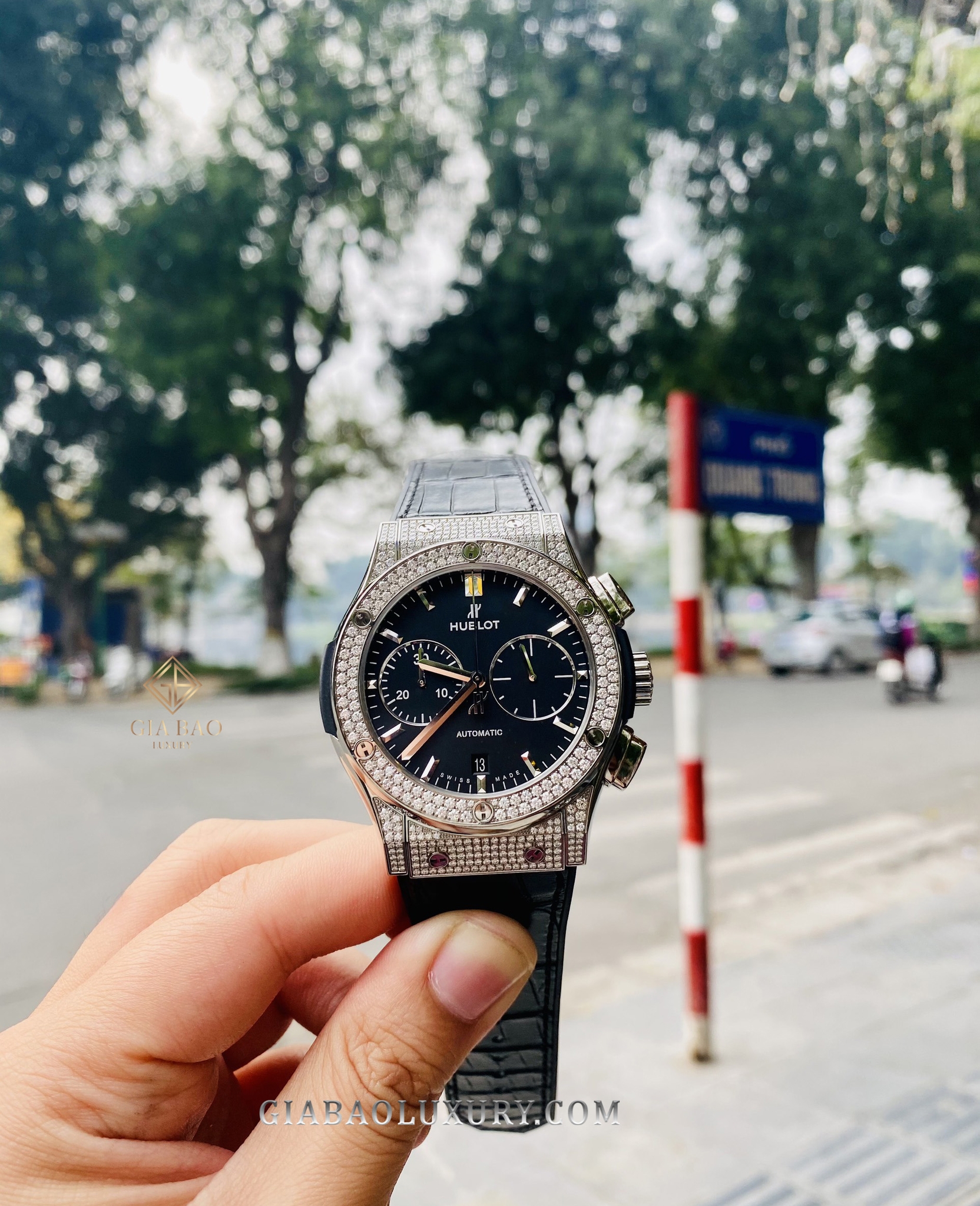 Đồng Hồ Hublot Classic Fusion 521.NX.1171.LR.1704