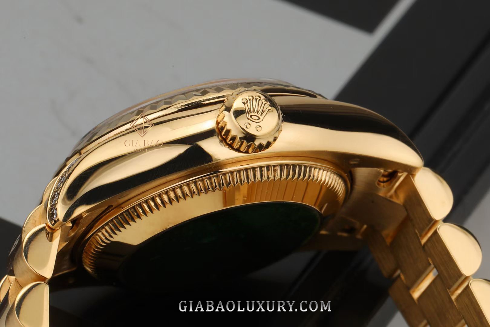 Đồng Hồ Rolex Lady Datejust 179238 Mặt Số Vàng Nạm Kim Cương