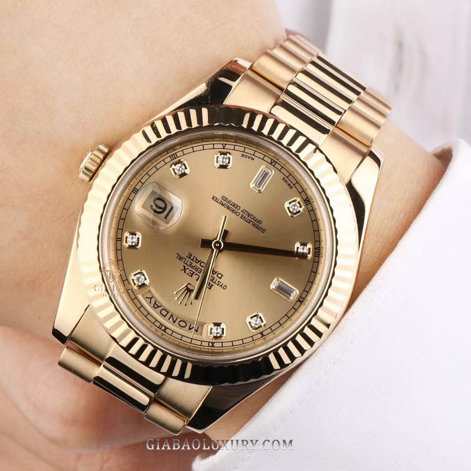 Đồng Hồ Rolex Day-Date II 41 218238 Mặt Số Vàng Champagne Cọc Số Nạm Kim Cương