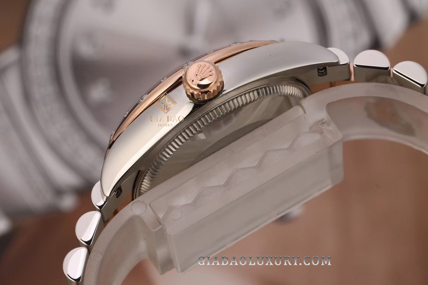 Đồng Hồ Rolex Datejust 31 278341RBR Mặt Số Chocolate Cọc Số La Mã Nạm Kim Cương