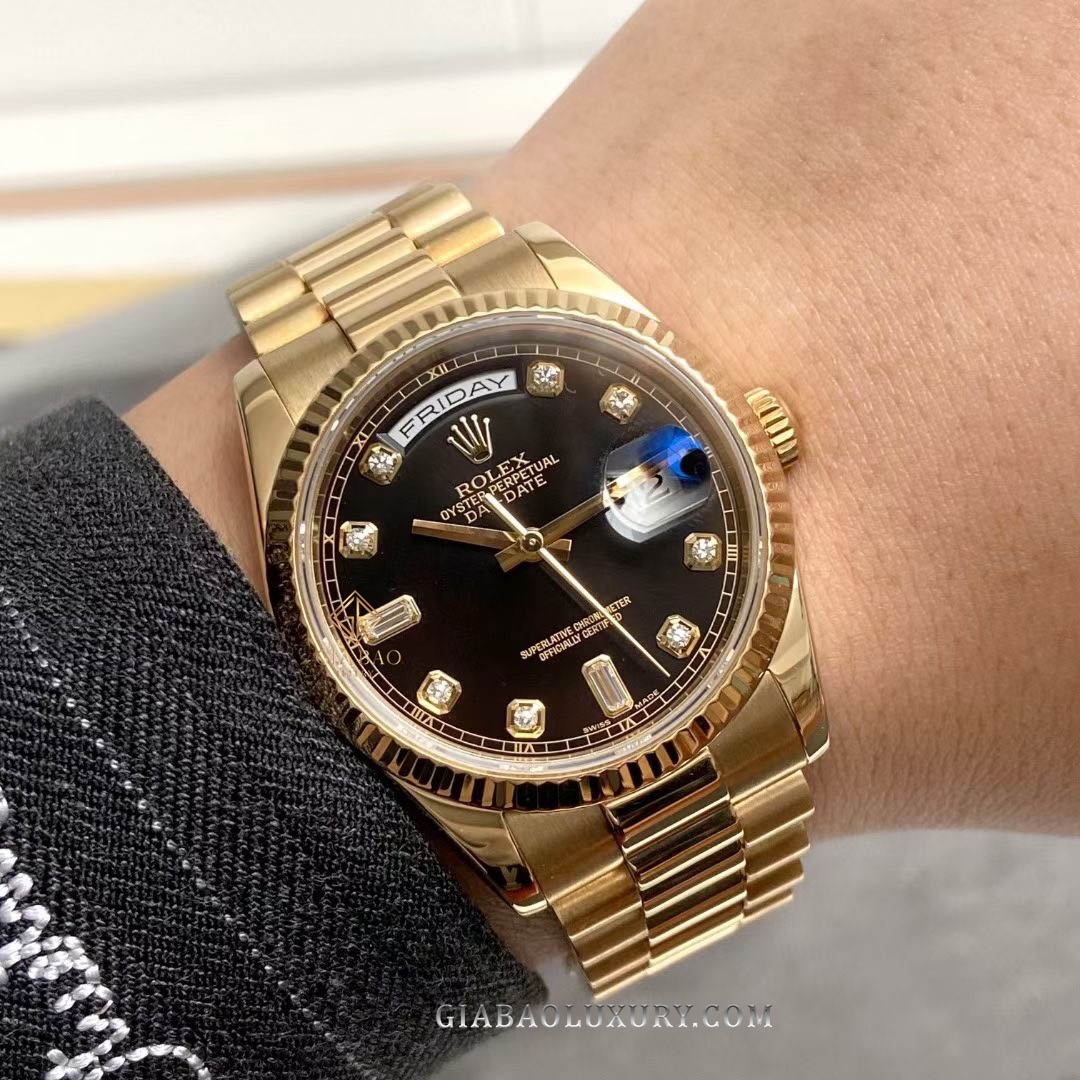 Đồng Hồ Rolex Day Date 36 118238 Mặt Số Đen Nạm Kim Cương