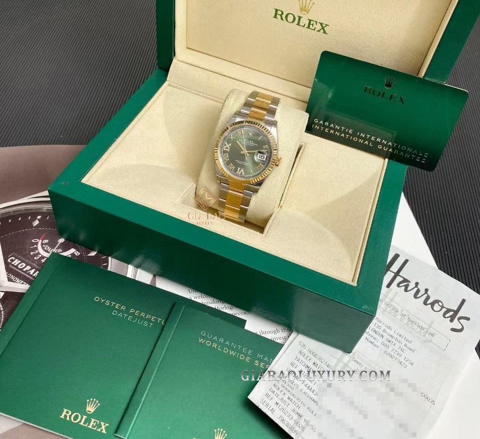Đồng Hồ Rolex Datejust 36 126233 Mặt Số Xanh Lá Cọc Số La Mã