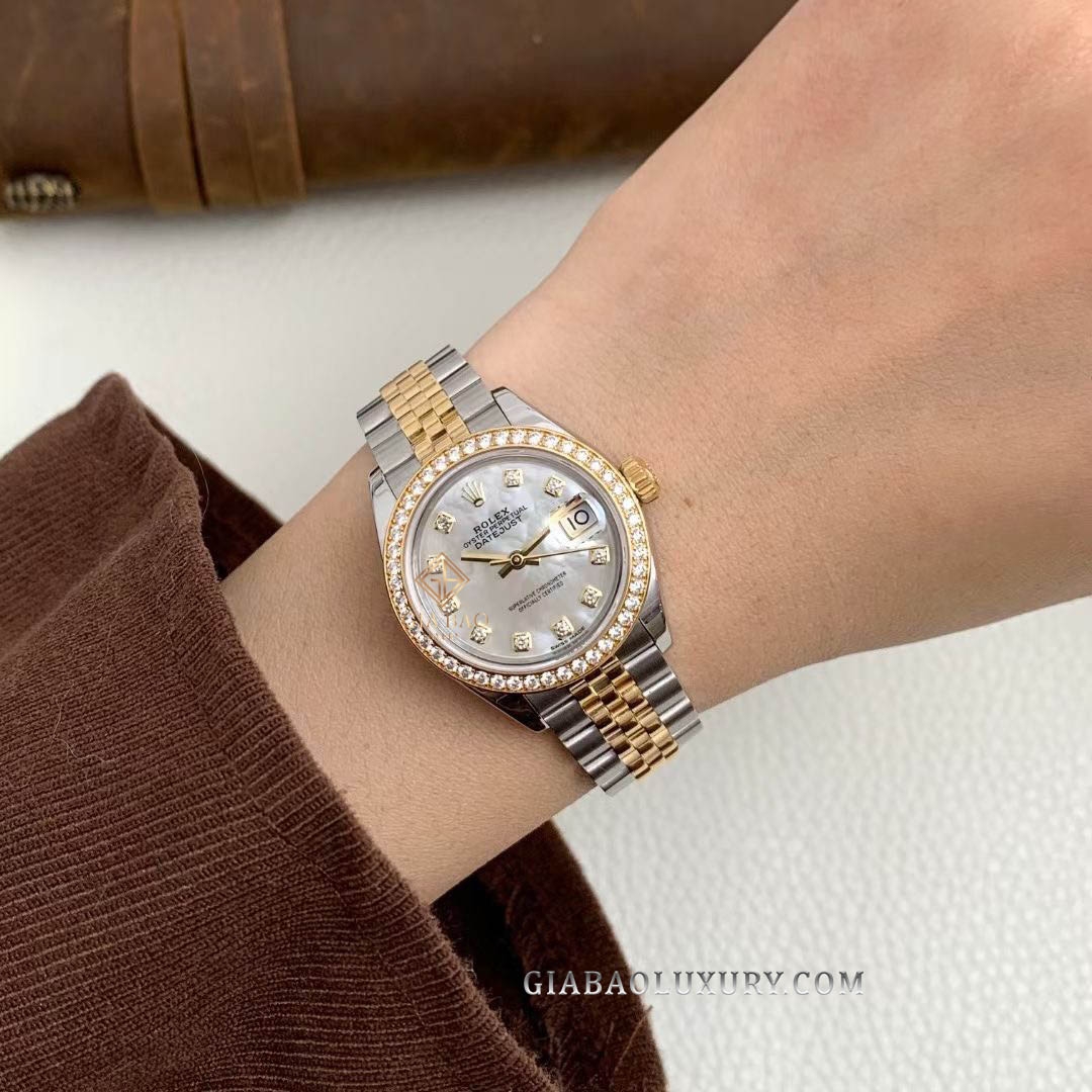 Đồng Hồ Rolex Lady-Datejust 28 279383RBR Mặt Số Vỏ Trai Trắng